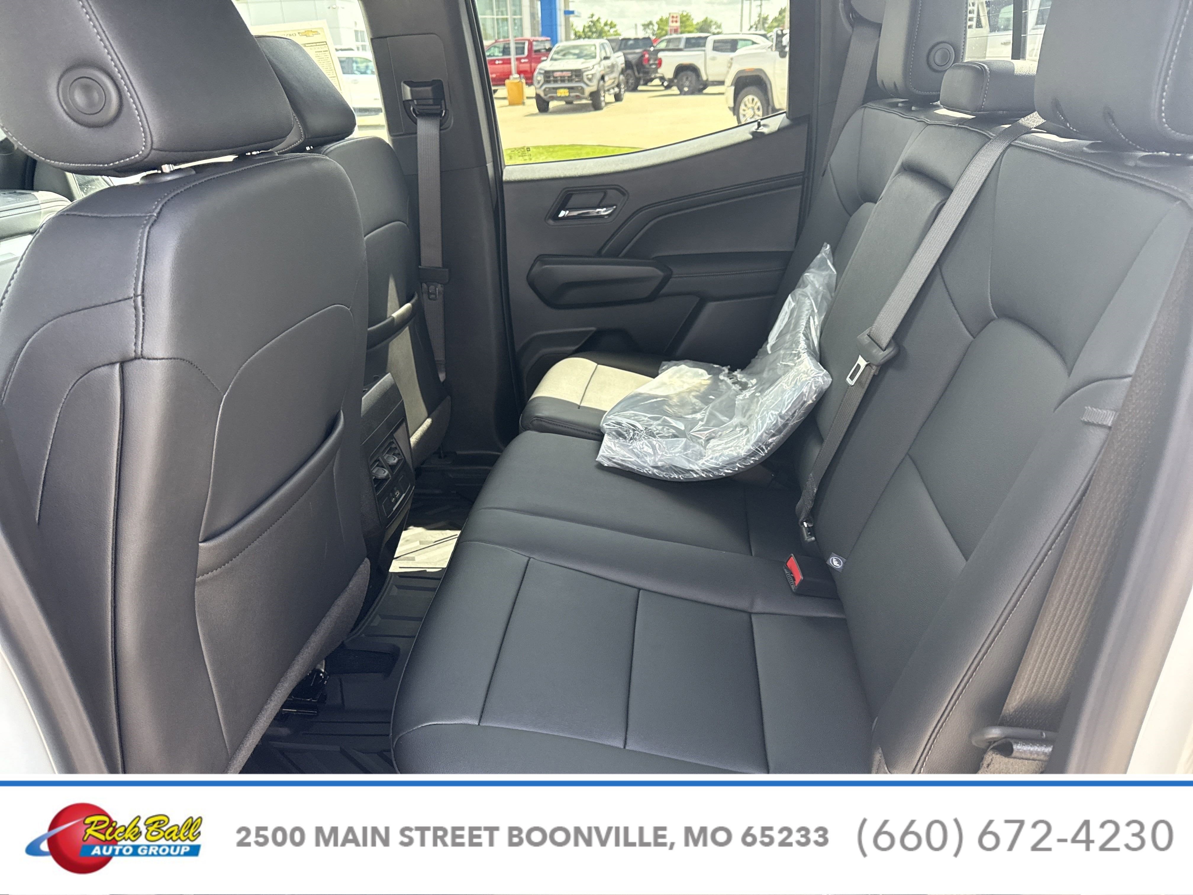 2025 Chevrolet Colorado WT/LT