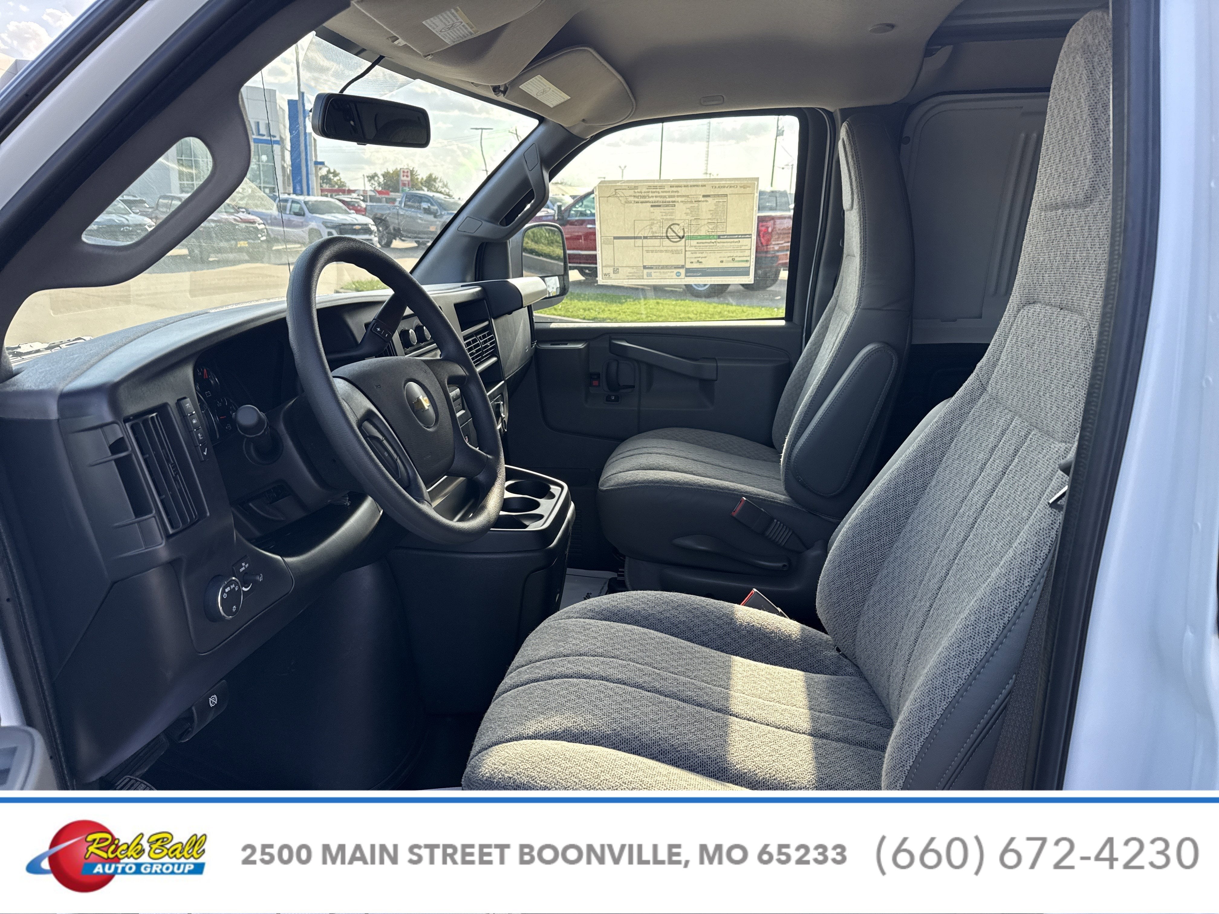 2025 Chevrolet Express Cargo 2500 WT