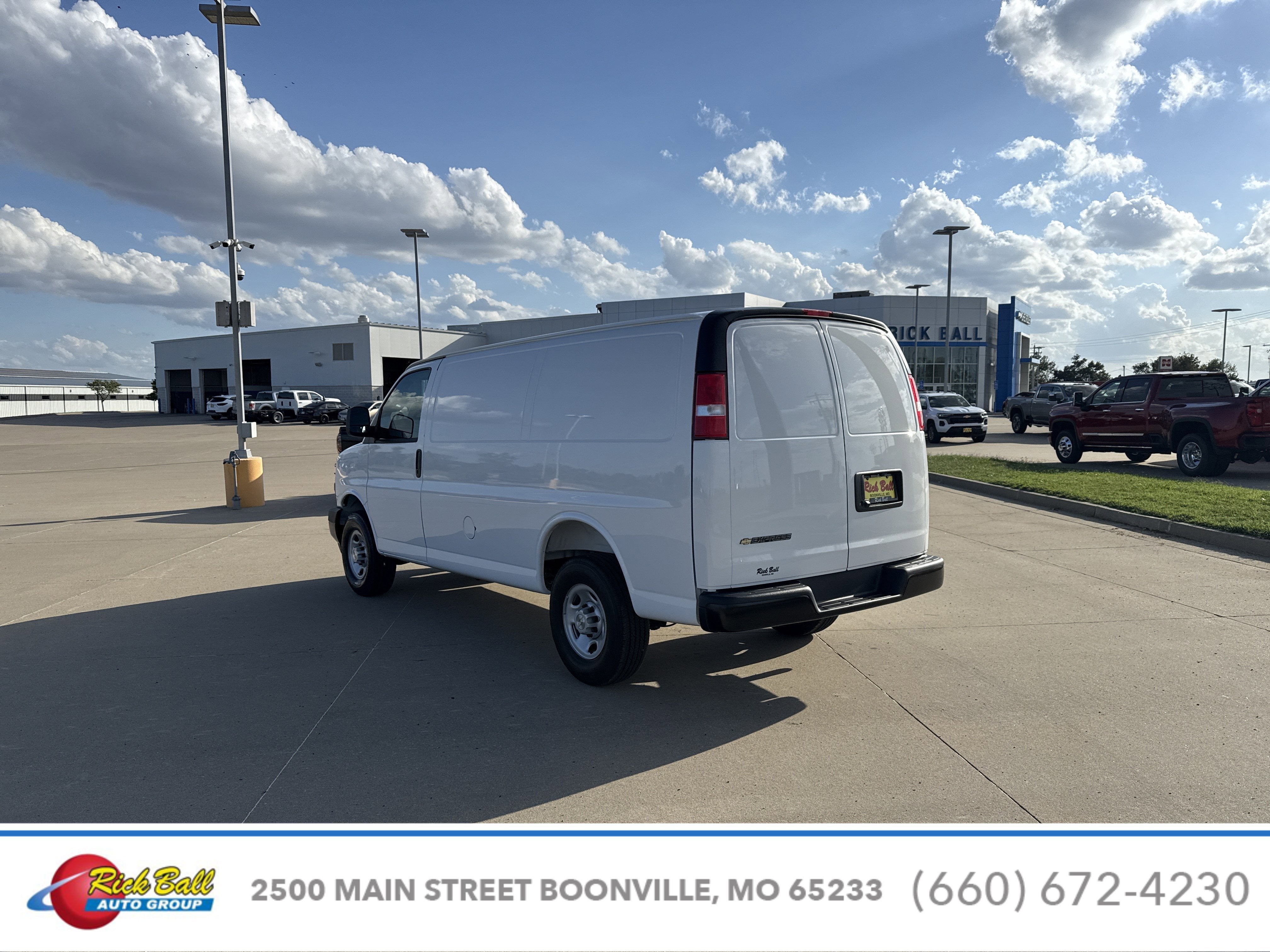 2025 Chevrolet Express Cargo 2500 WT