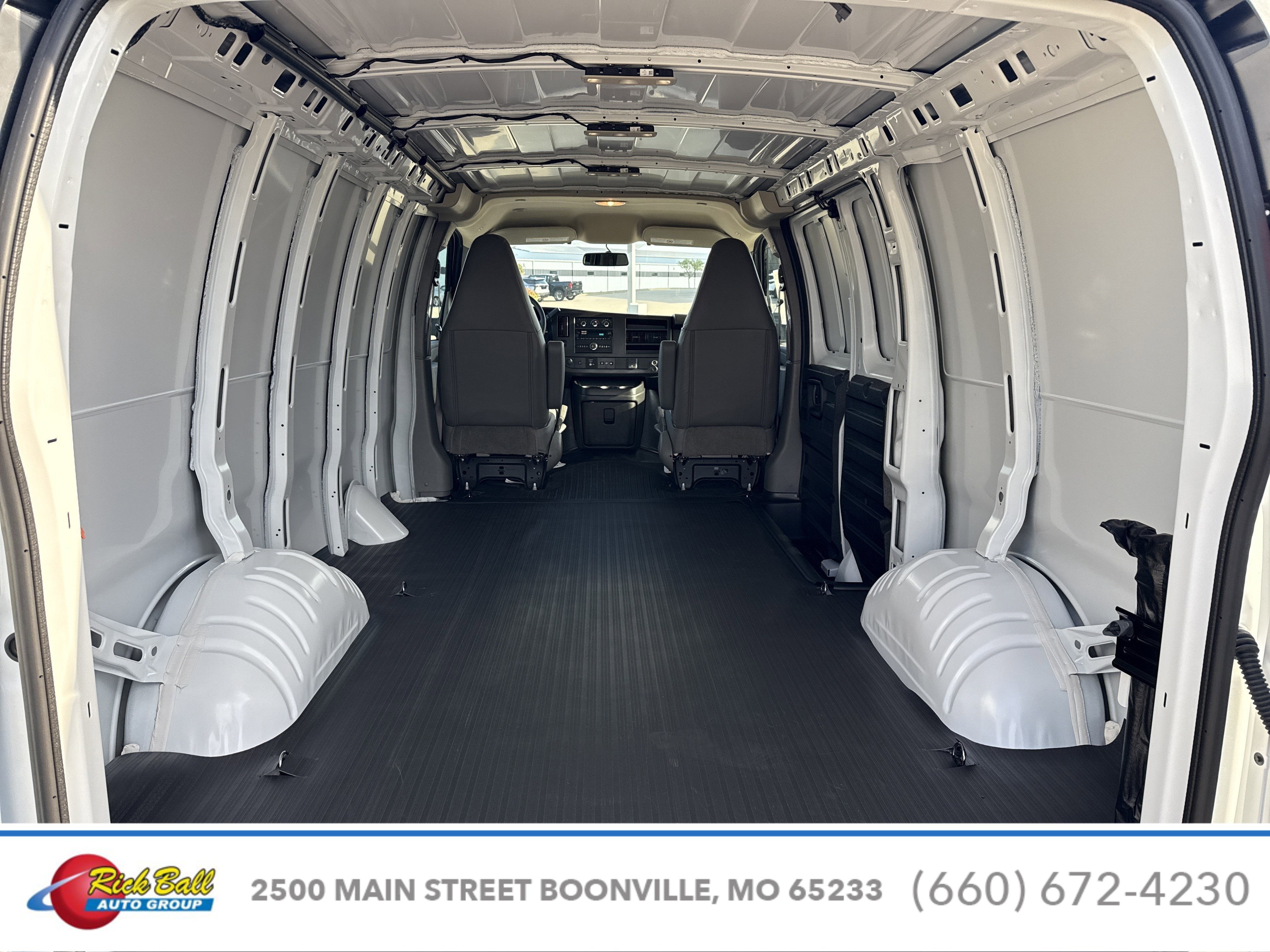 2025 Chevrolet Express Cargo 2500 WT