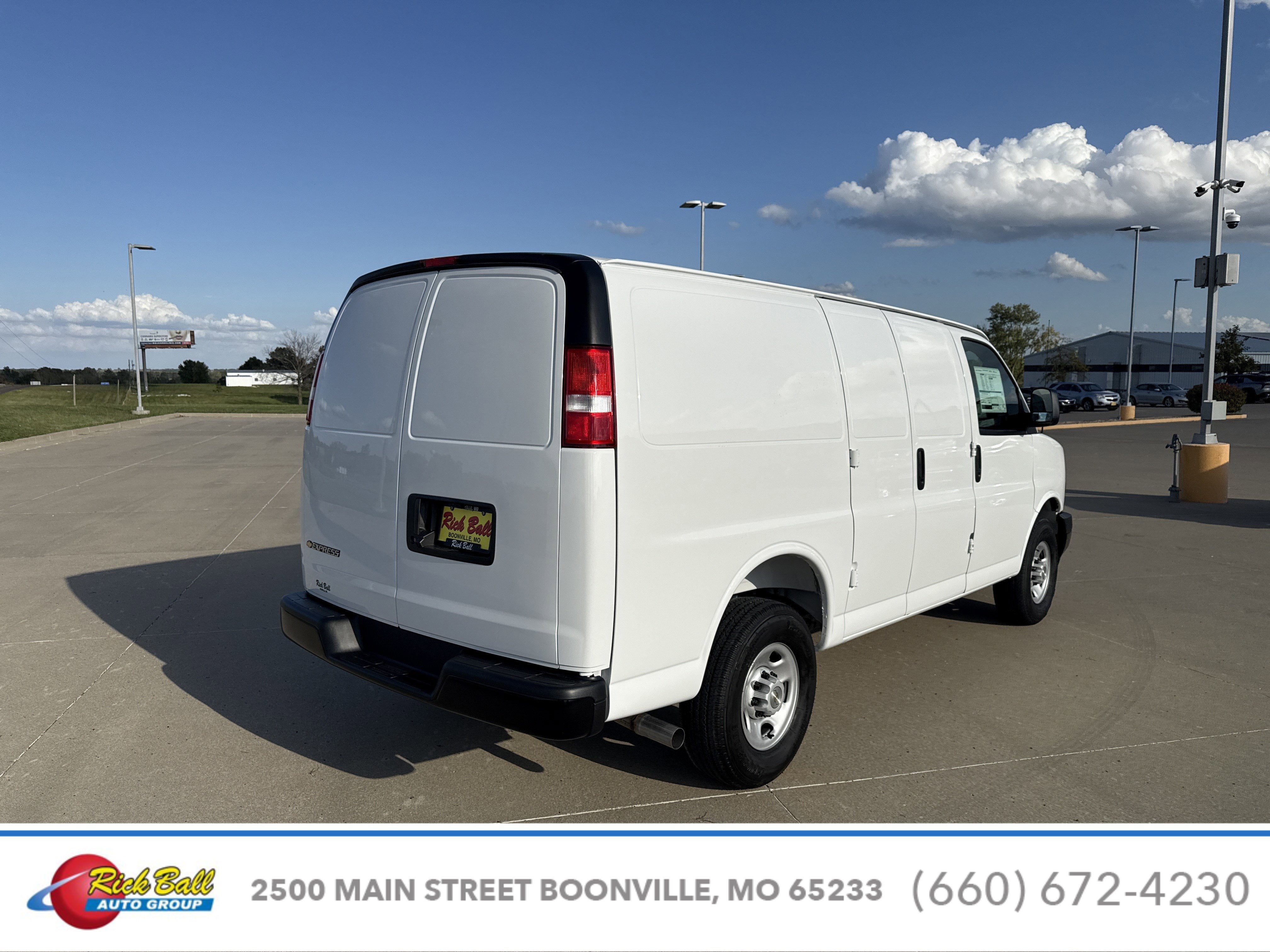 2025 Chevrolet Express Cargo 2500 WT