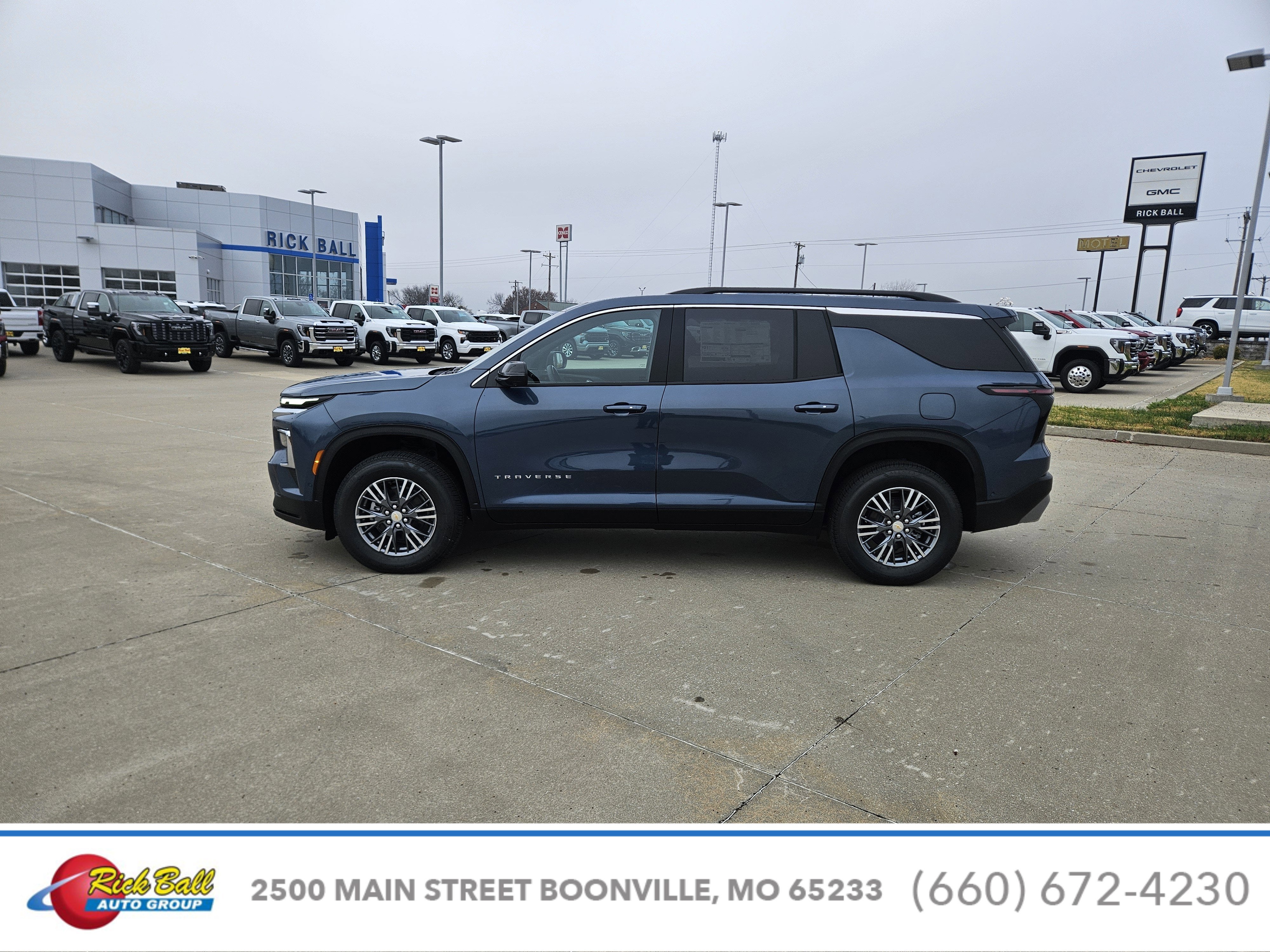 2026 Chevrolet Traverse LT