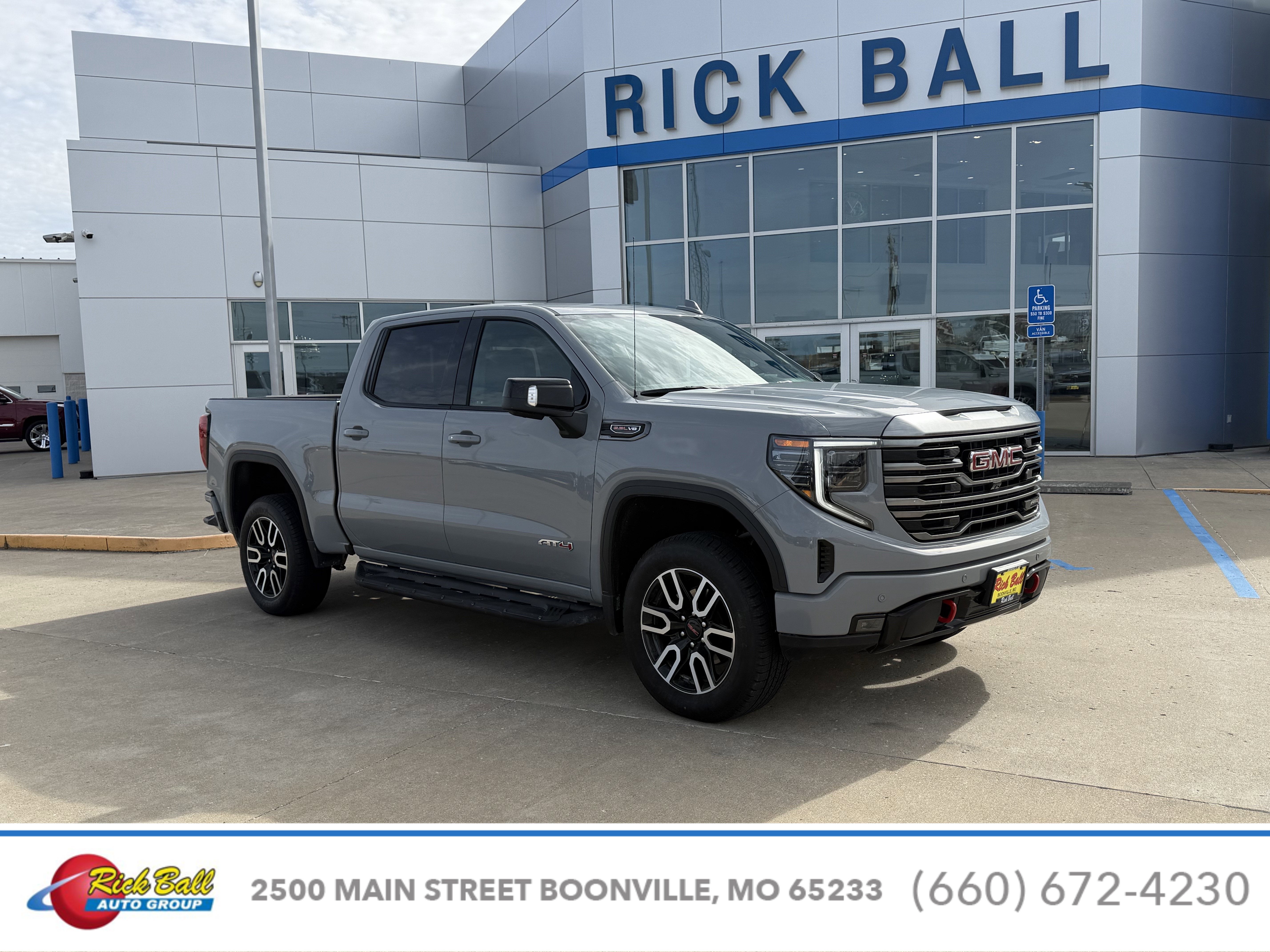 2024 GMC Sierra 1500 AT4