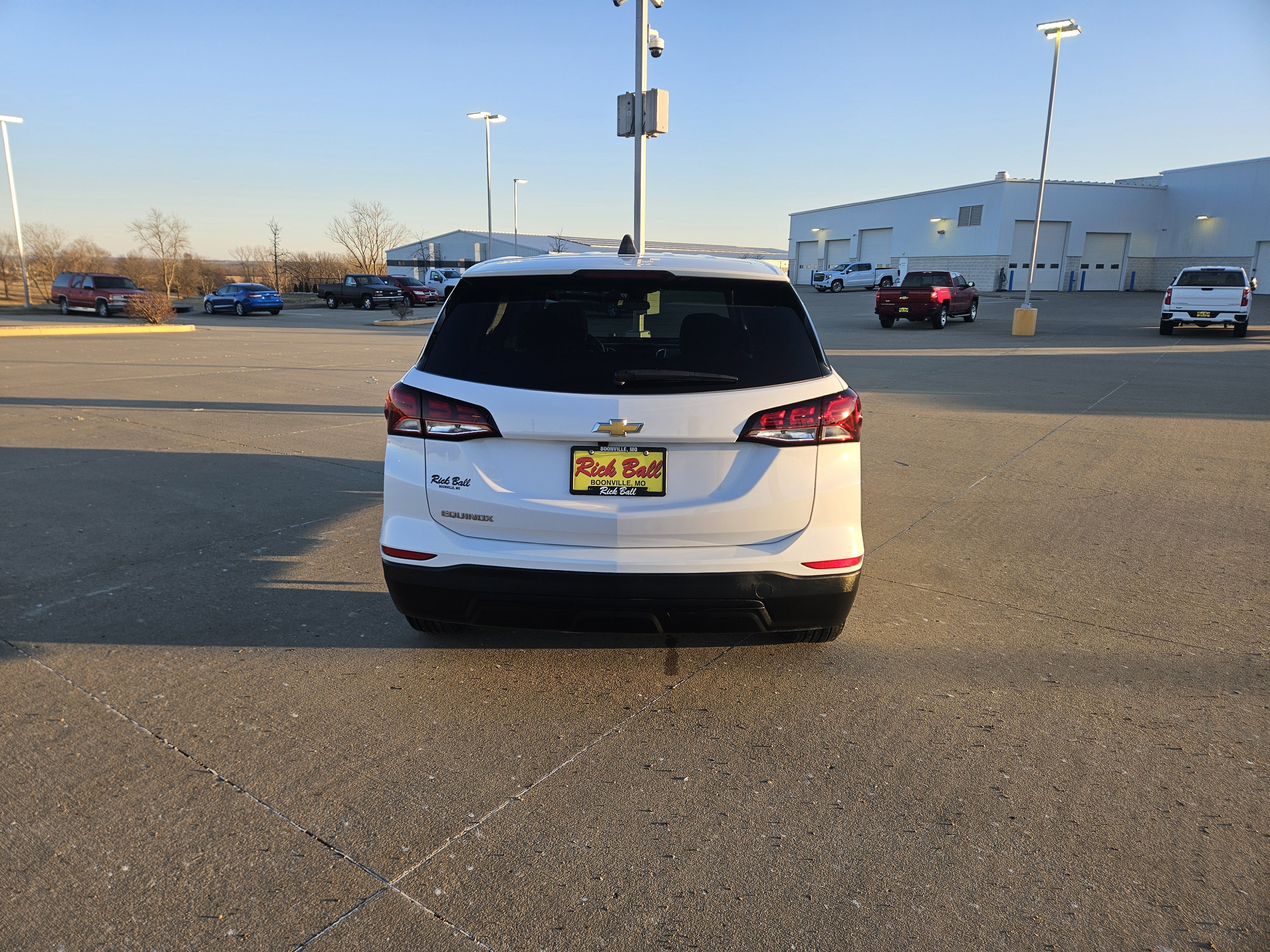 2023 Chevrolet Equinox LS