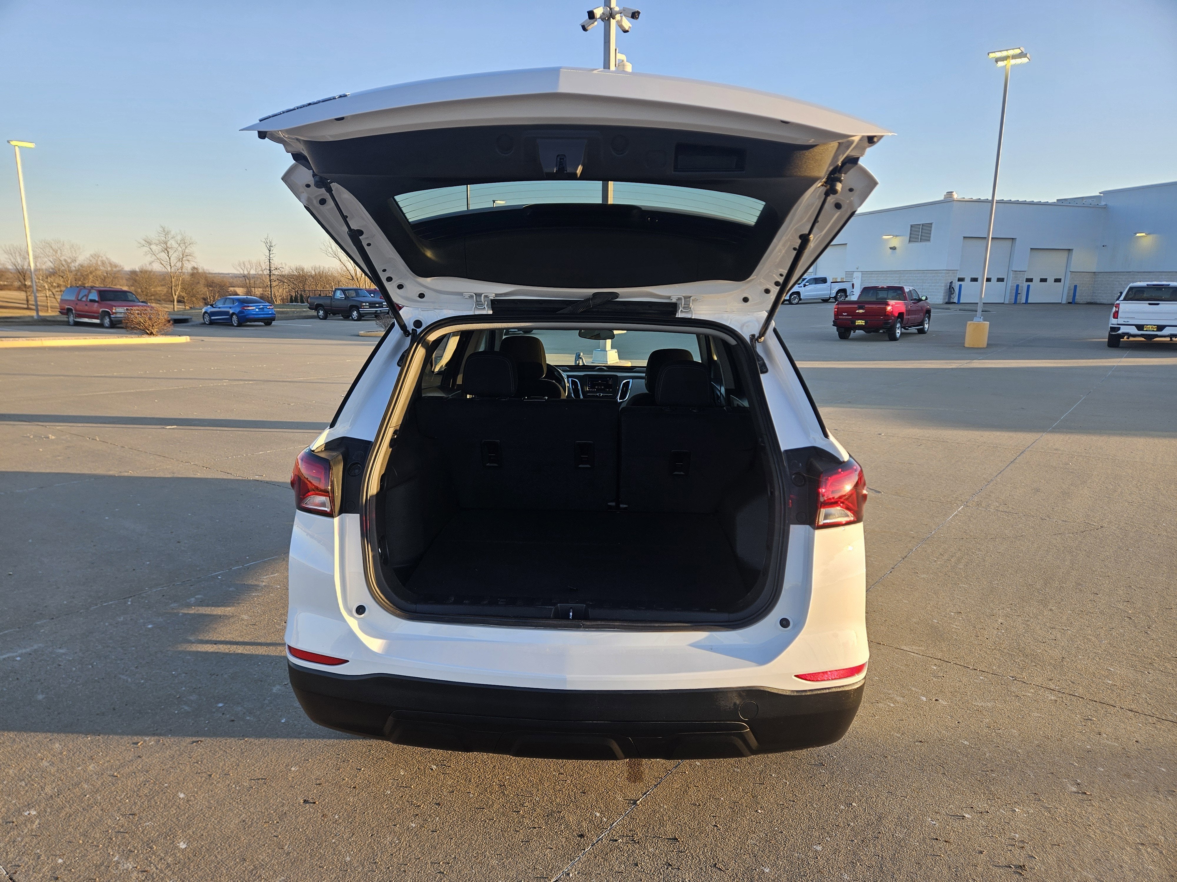 2023 Chevrolet Equinox LS