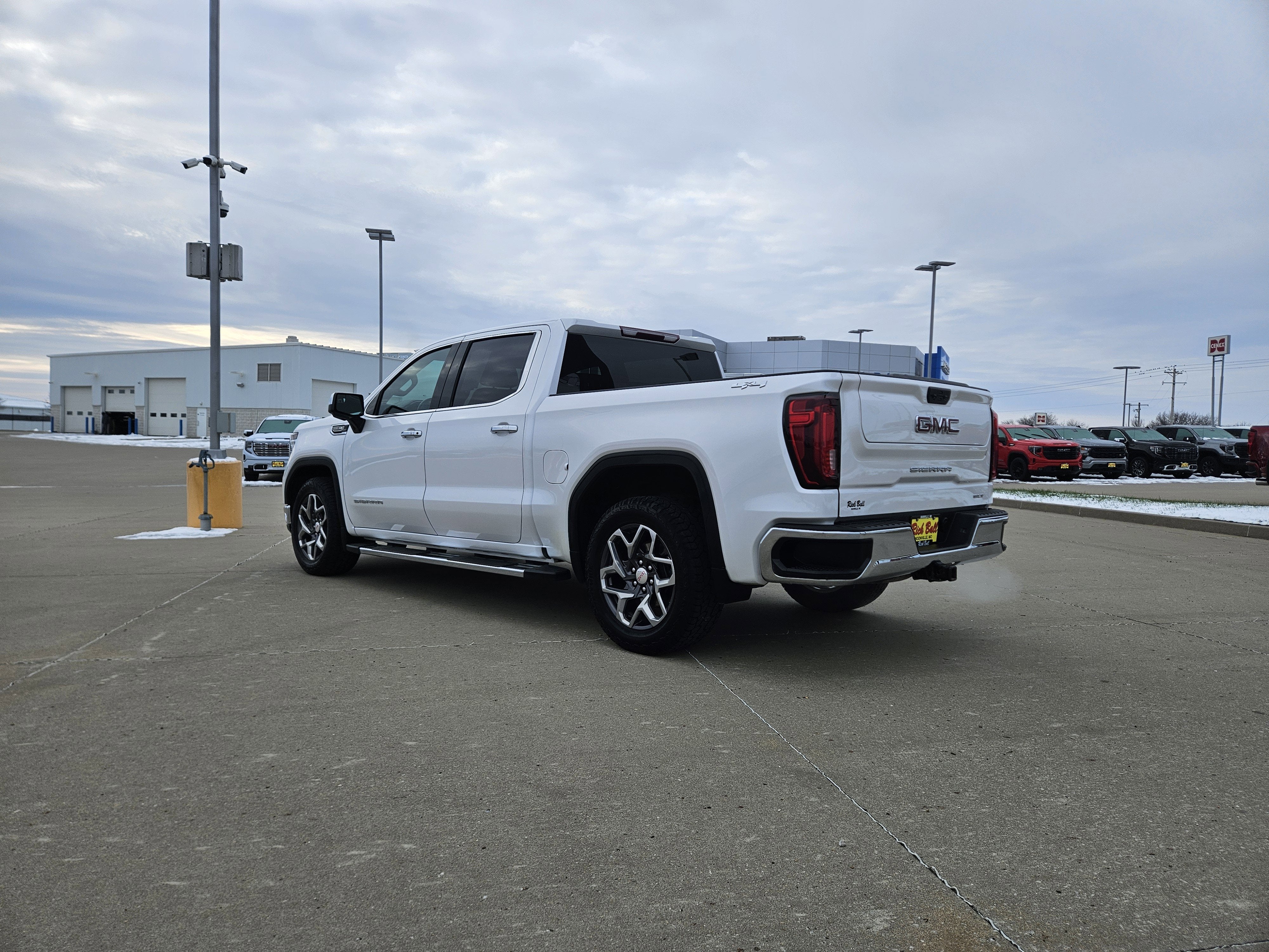 2023 GMC Sierra 1500 SLT