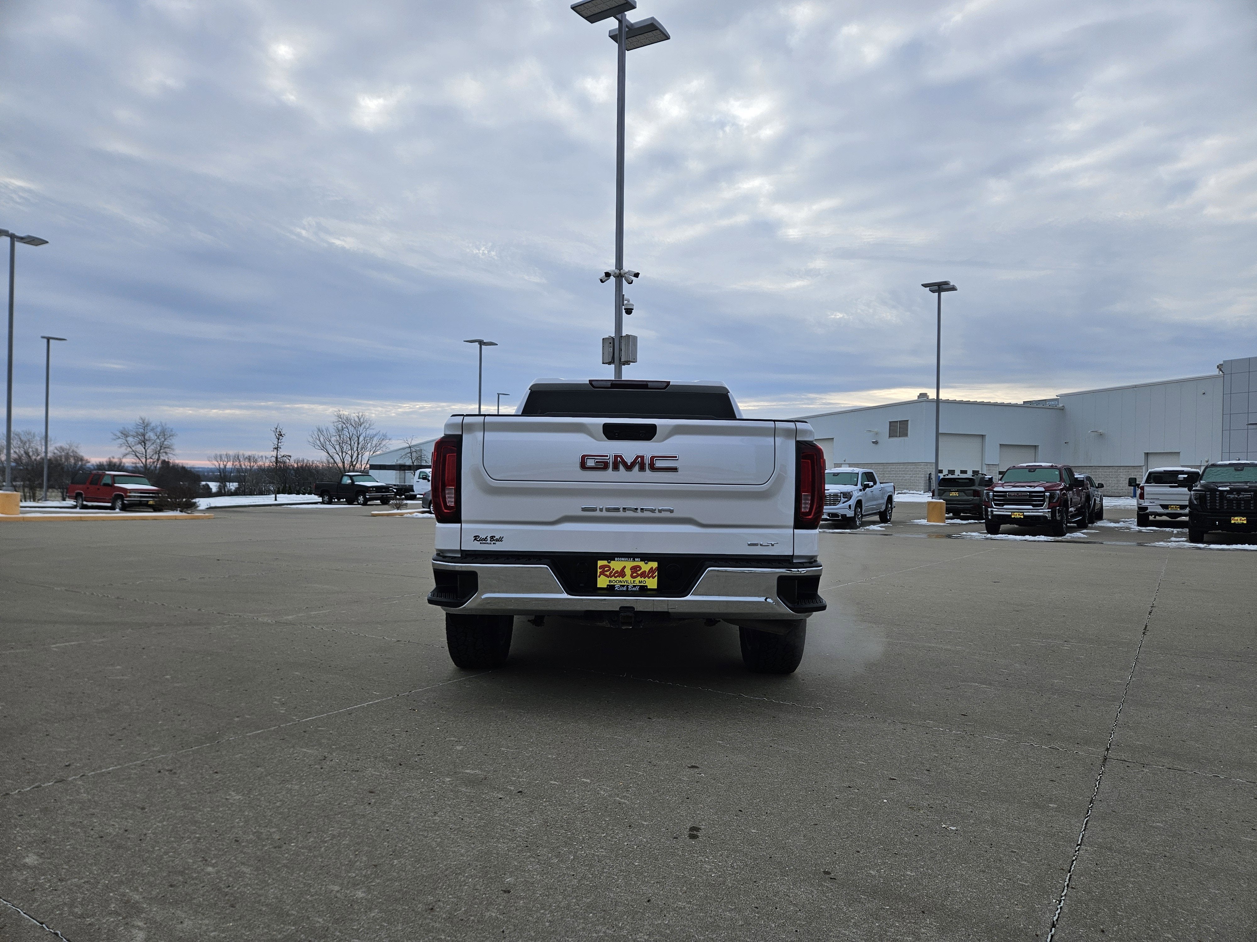 2023 GMC Sierra 1500 SLT