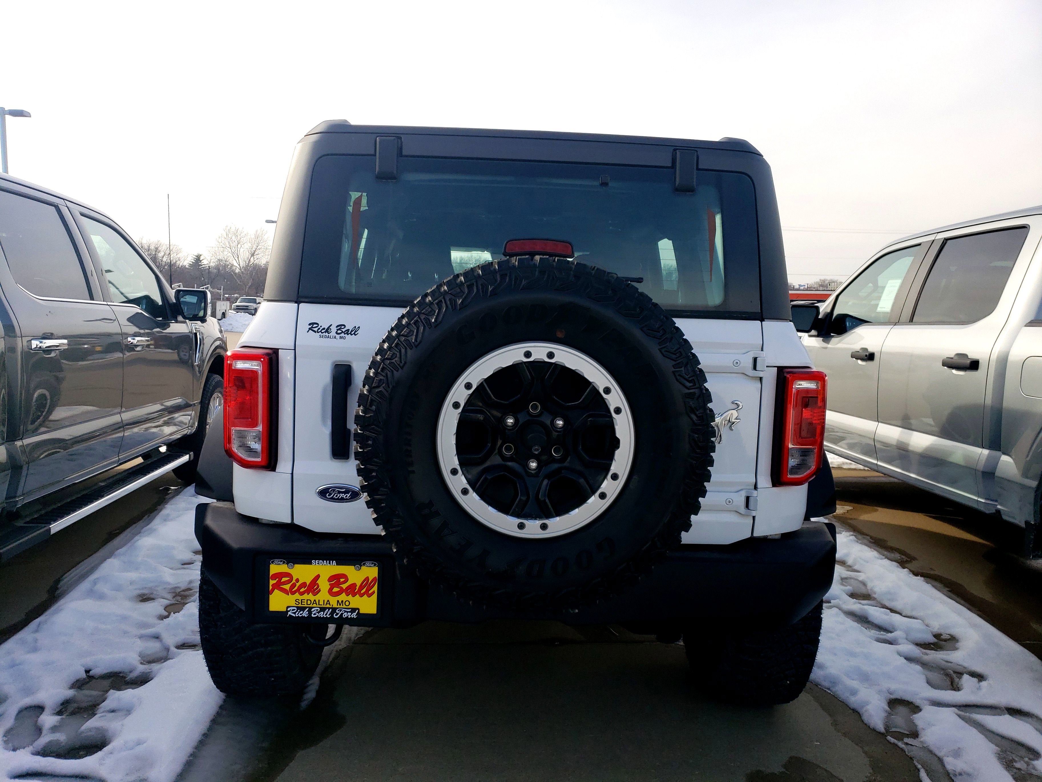 2023 Ford Bronco Base
