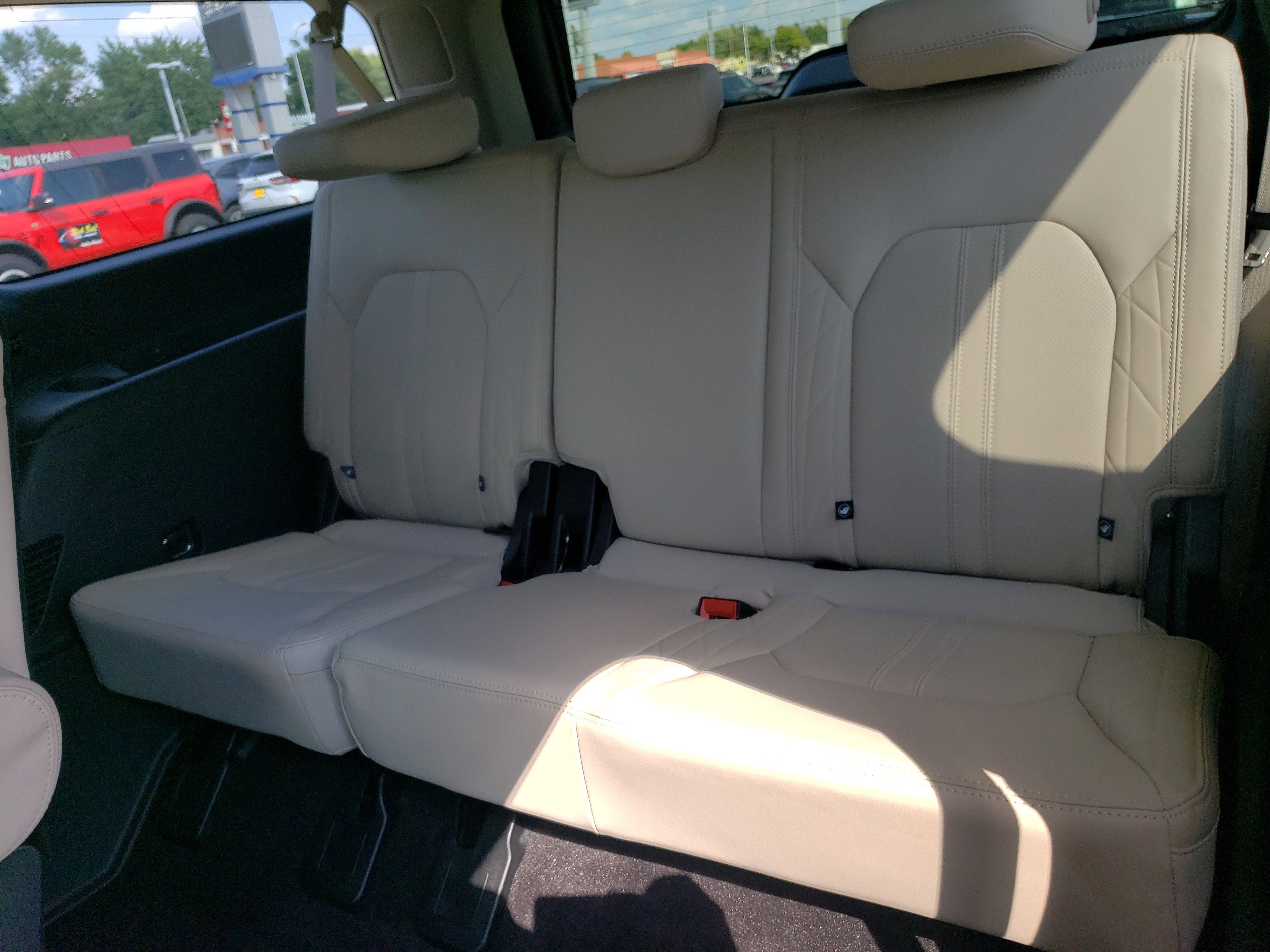 2022 Ford Expedition Max Platinum