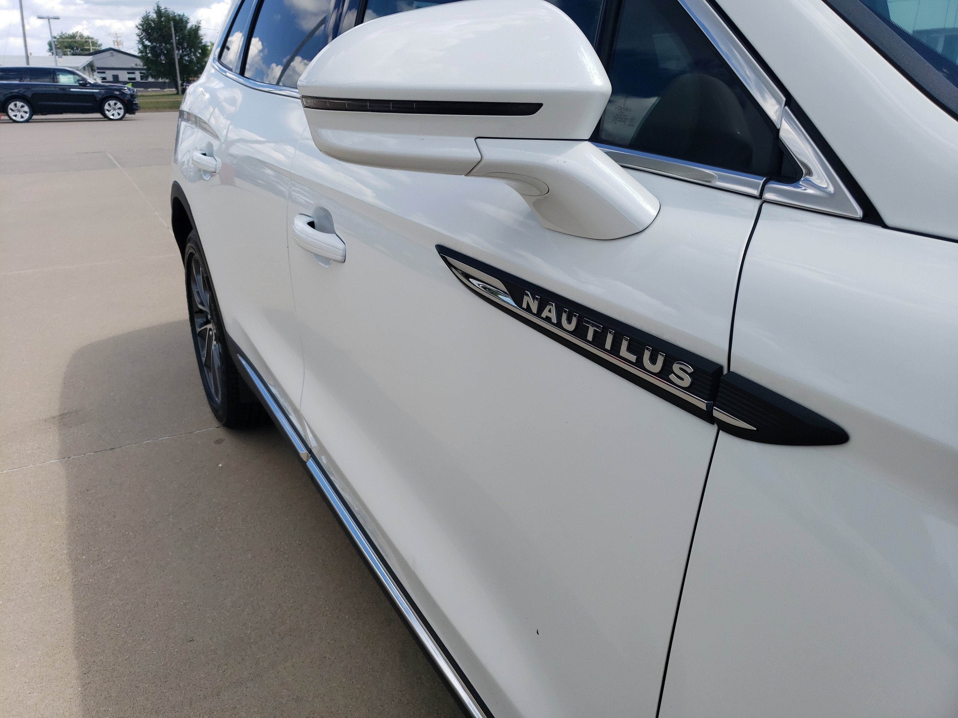 2022 Lincoln Nautilus Reserve