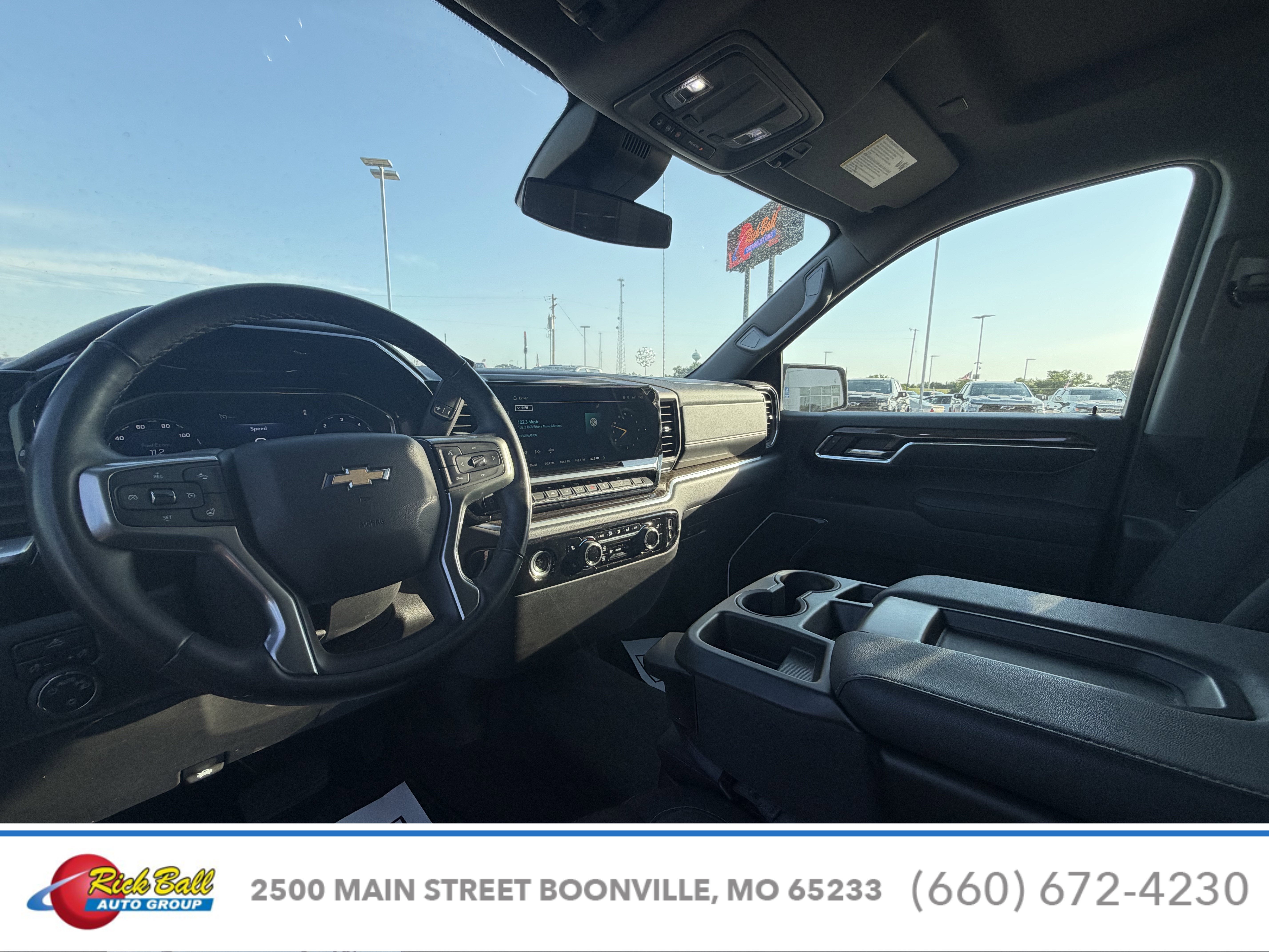 2023 Chevrolet Silverado 1500 LT (2FL)