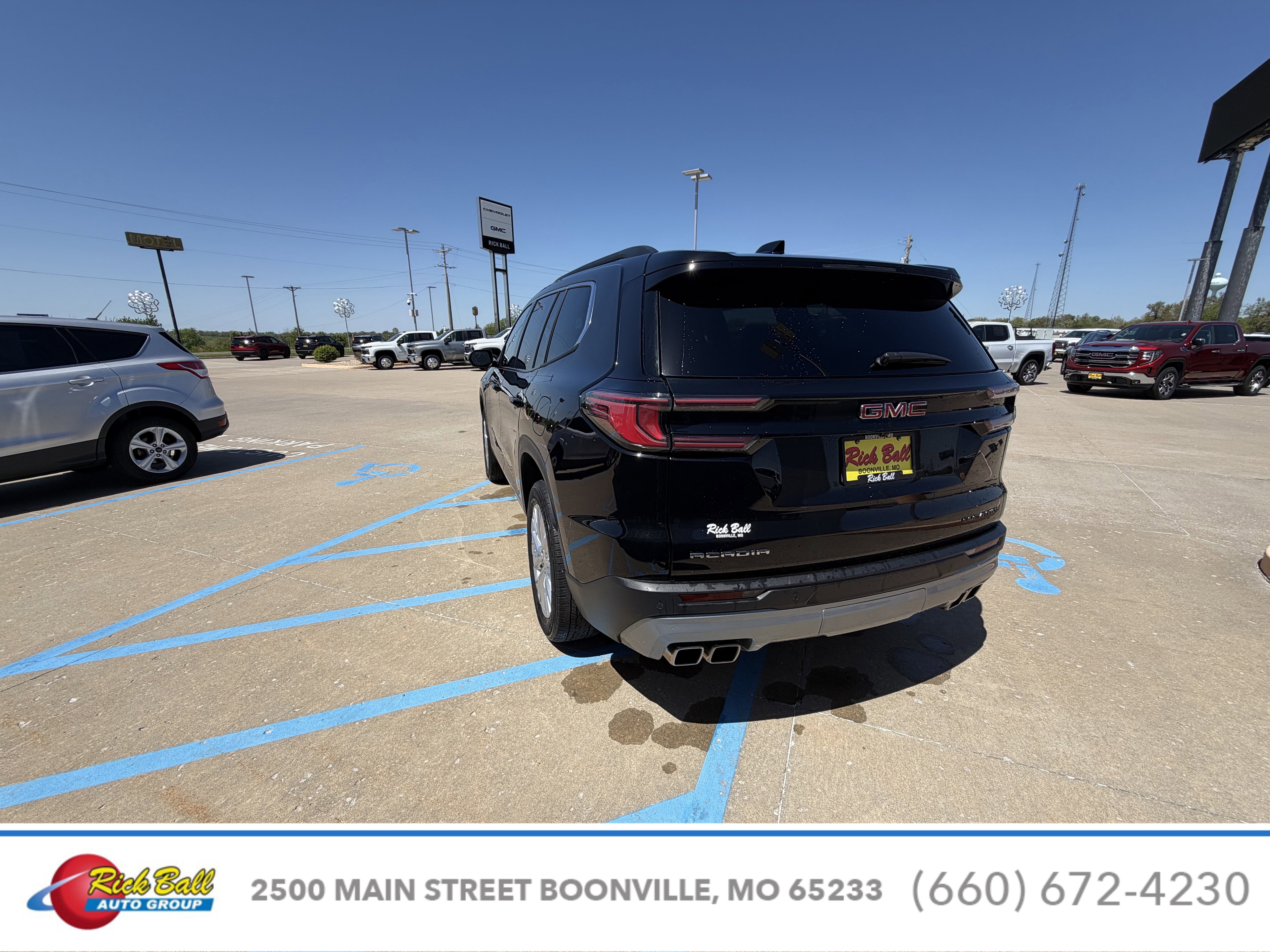 2024 GMC Acadia Elevation