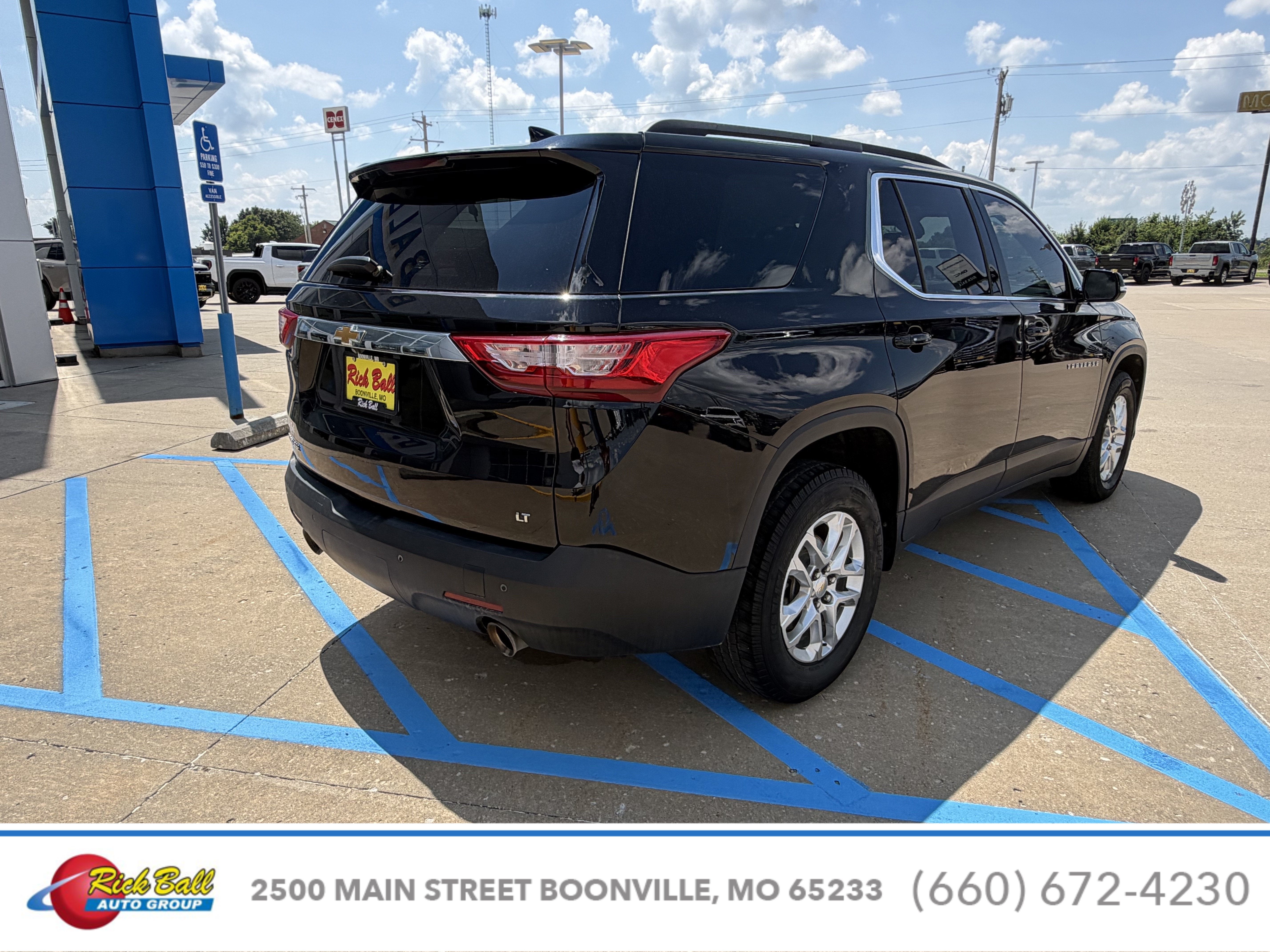 2020 Chevrolet Traverse LT Cloth