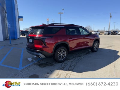 2025 Chevrolet Traverse LT