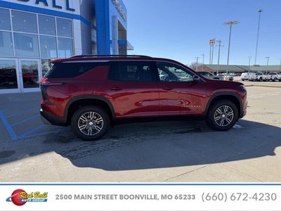 2025 Chevrolet Traverse LT