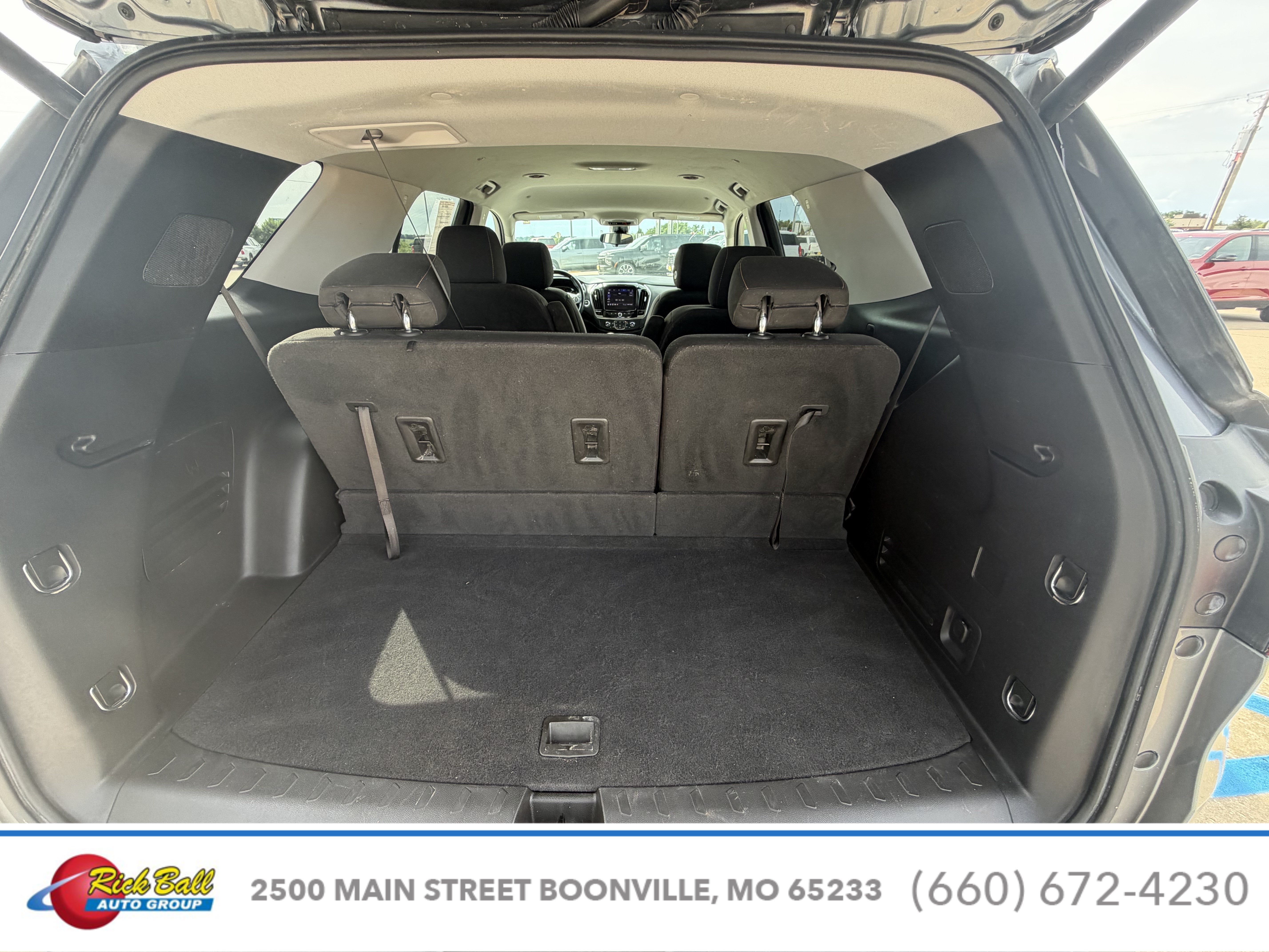 2021 Chevrolet Traverse LT Cloth