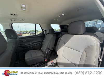2021 Chevrolet Traverse LT Cloth