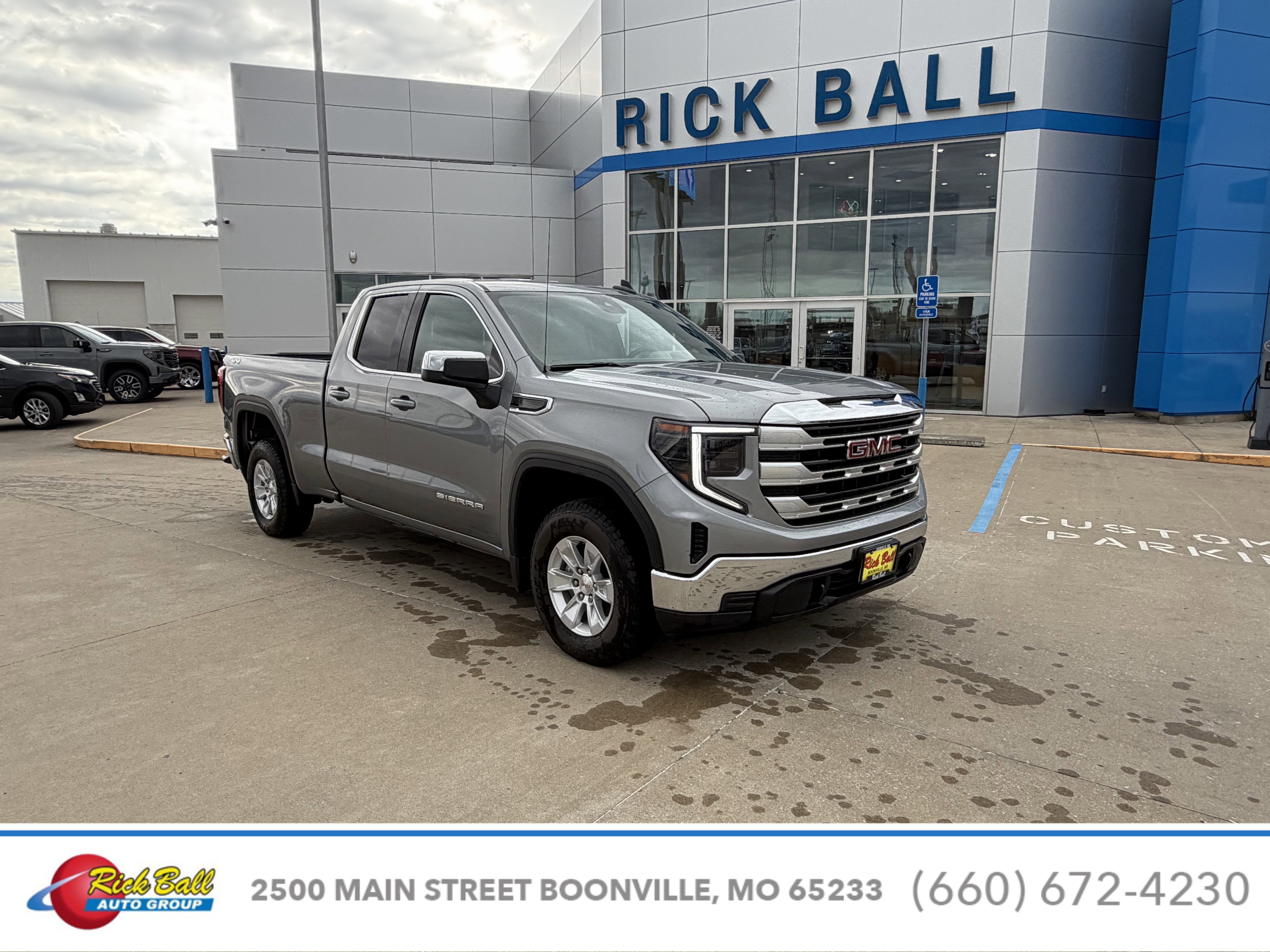 Used 2023 GMC Sierra 1500 SLE with VIN 1GTRUBEK9PZ161776 for sale in Kansas City