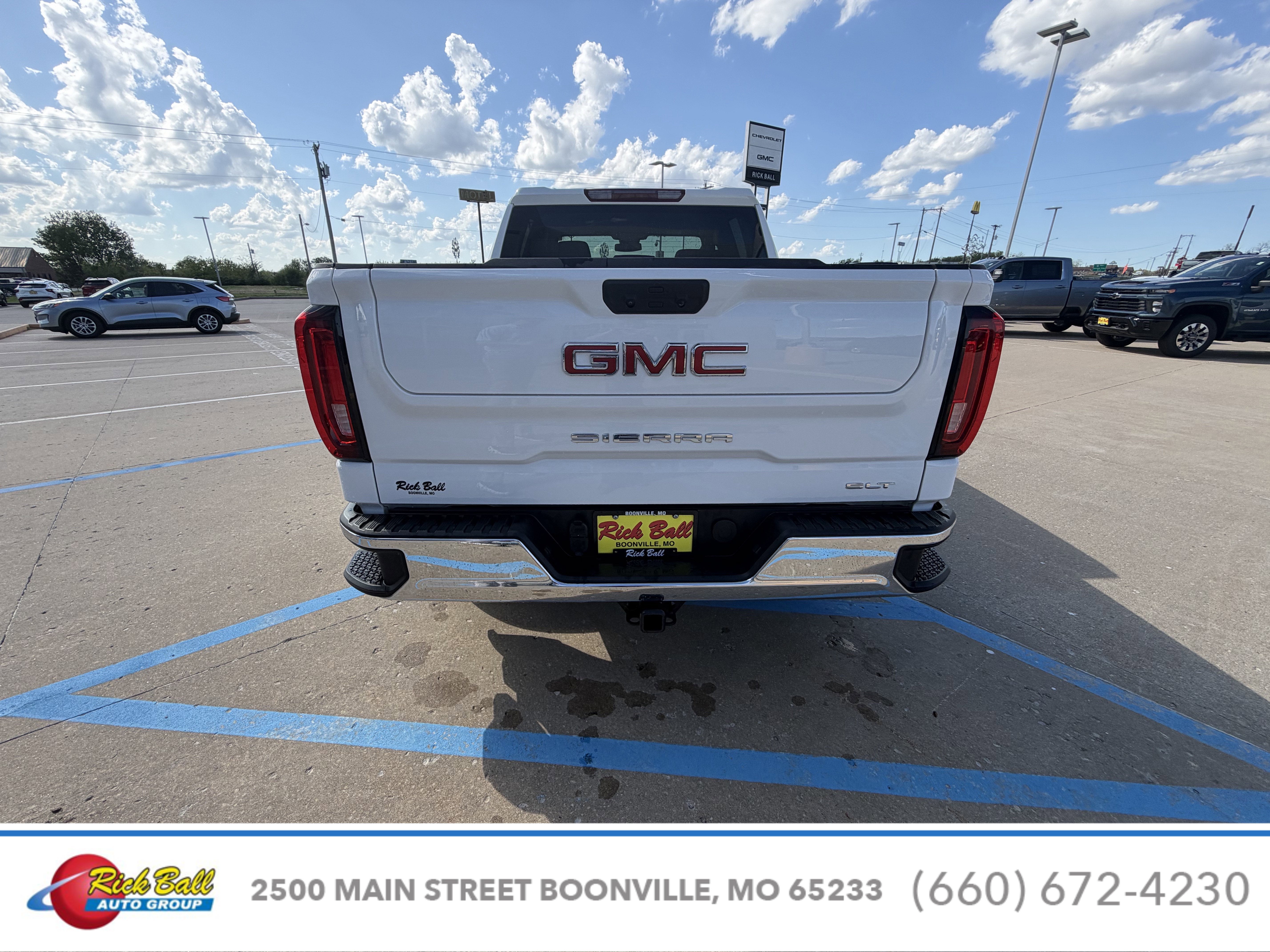 2025 GMC Sierra 1500 SLT