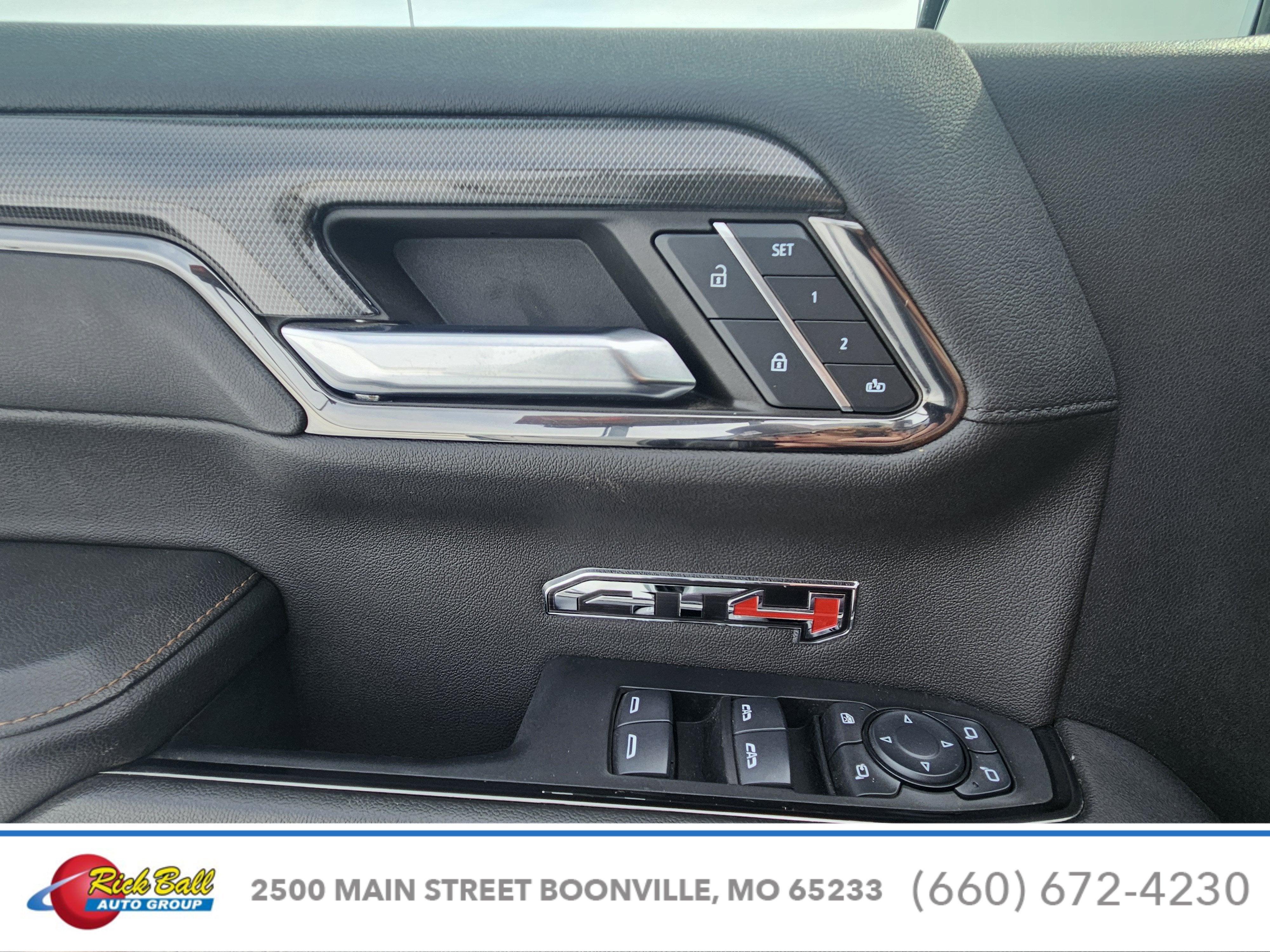 2024 GMC Sierra 1500 AT4