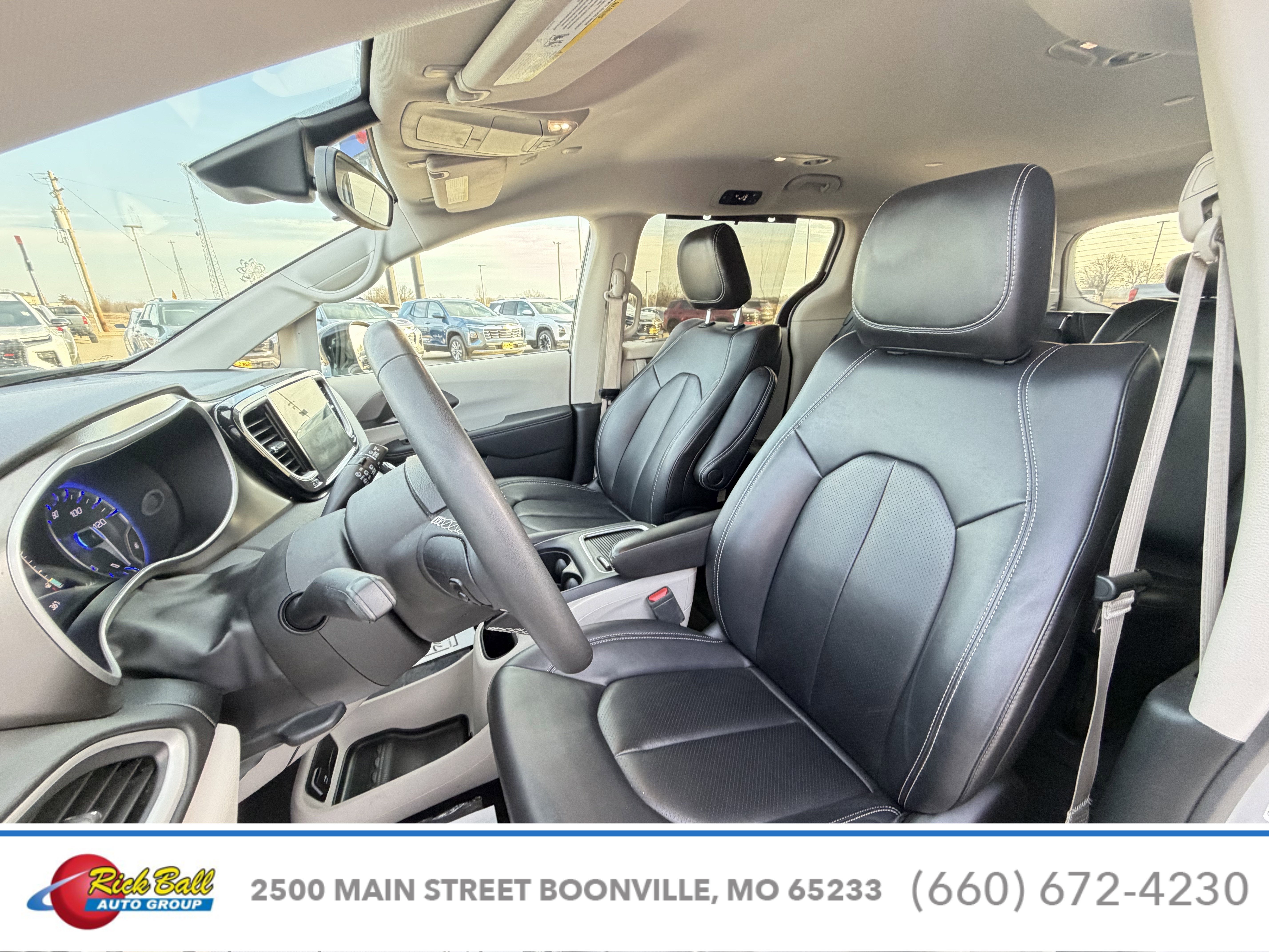 2024 Chrysler Pacifica Touring L