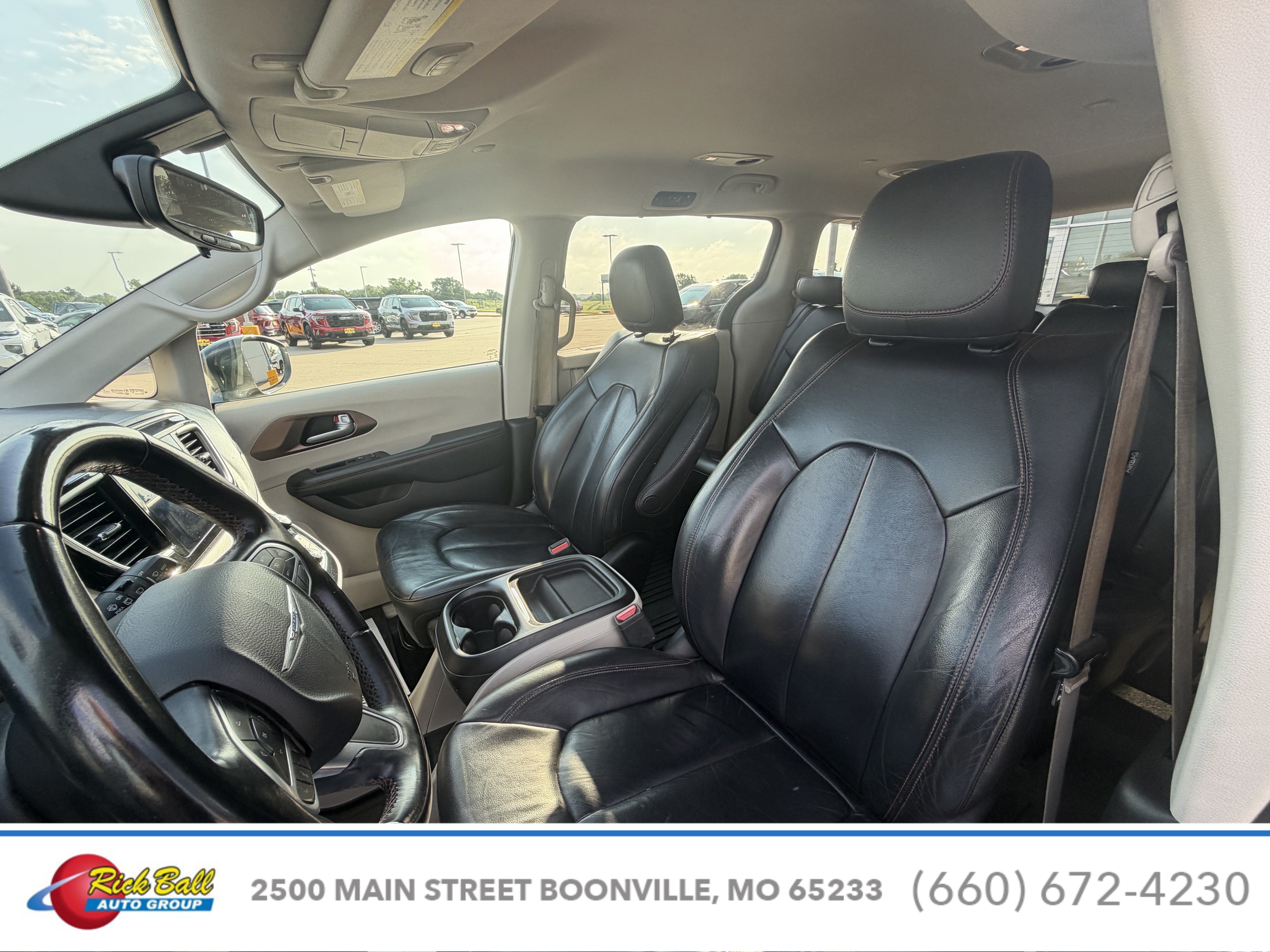 2017 Chrysler Pacifica Touring-L
