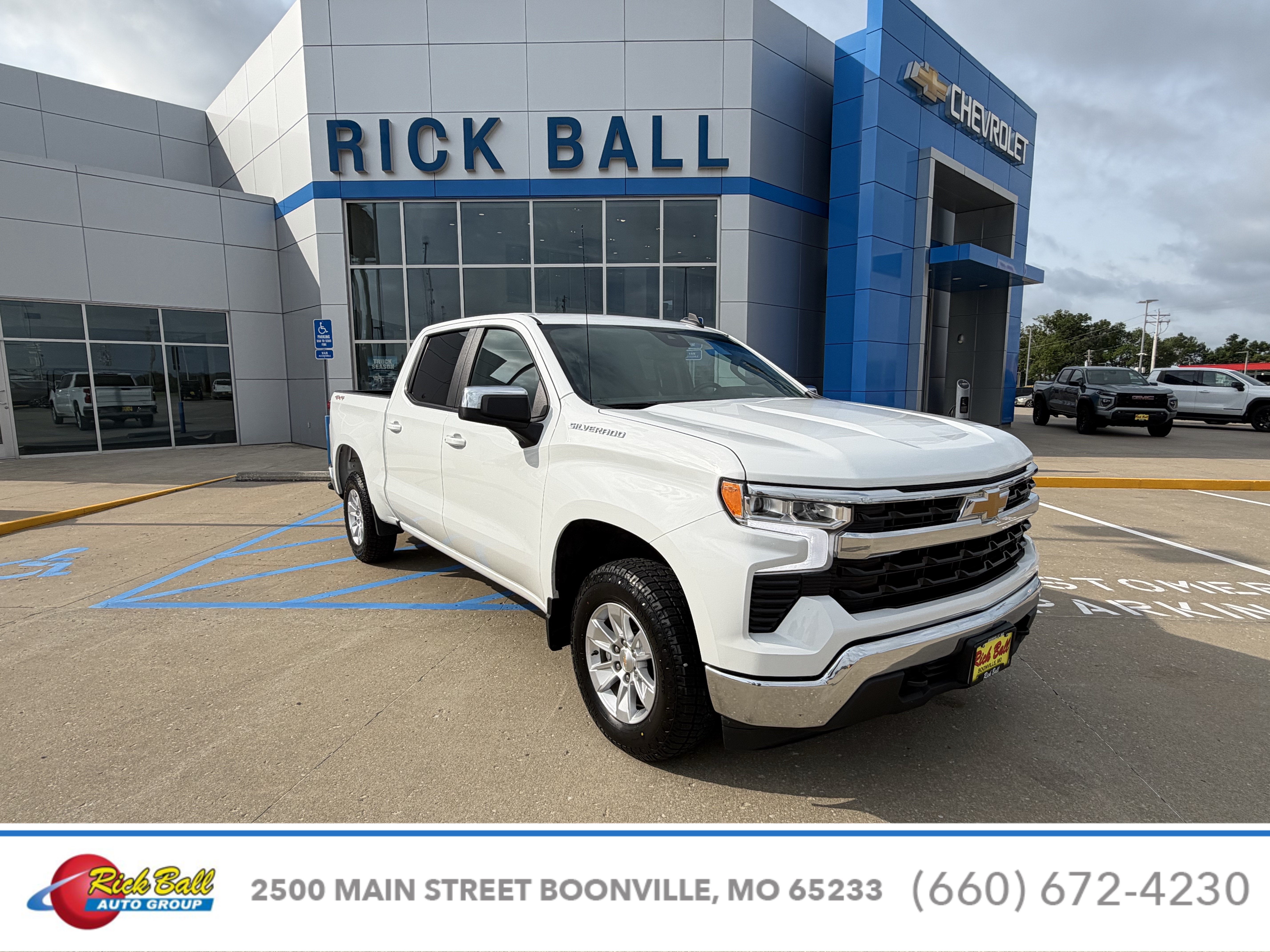 2025 Chevrolet Silverado 1500 LT