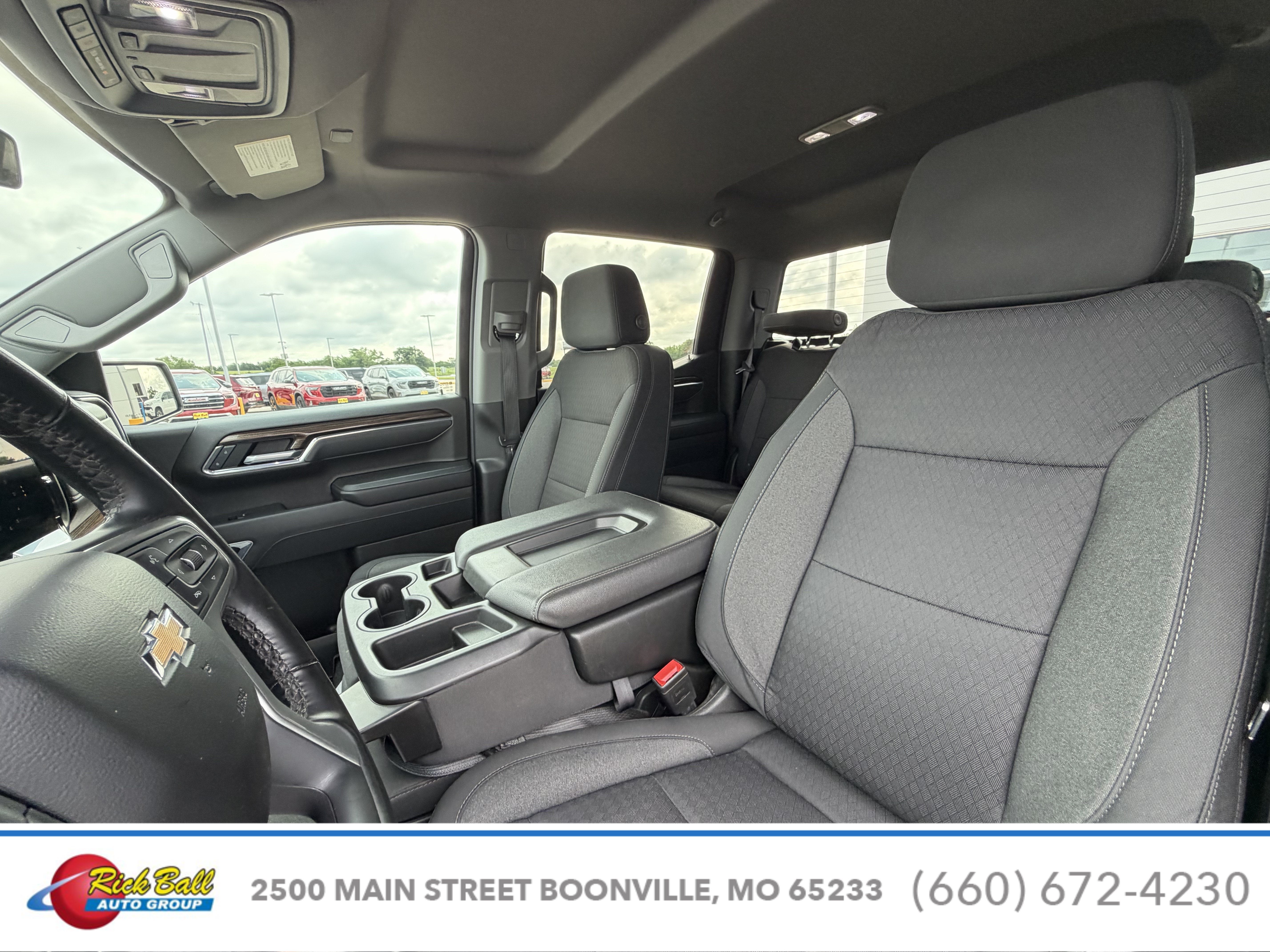 2025 Chevrolet Silverado 1500 LT