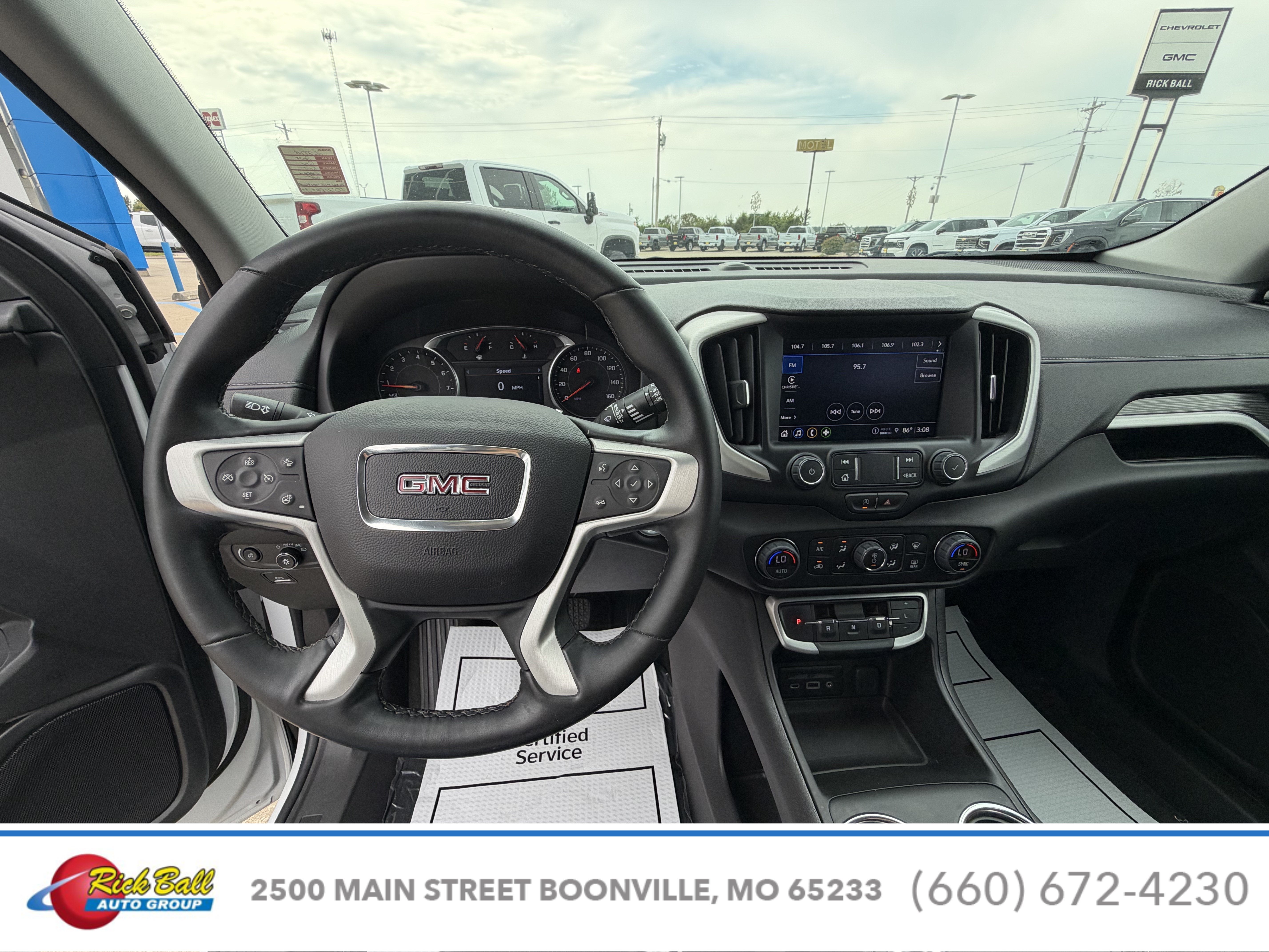 2024 GMC Terrain SLT