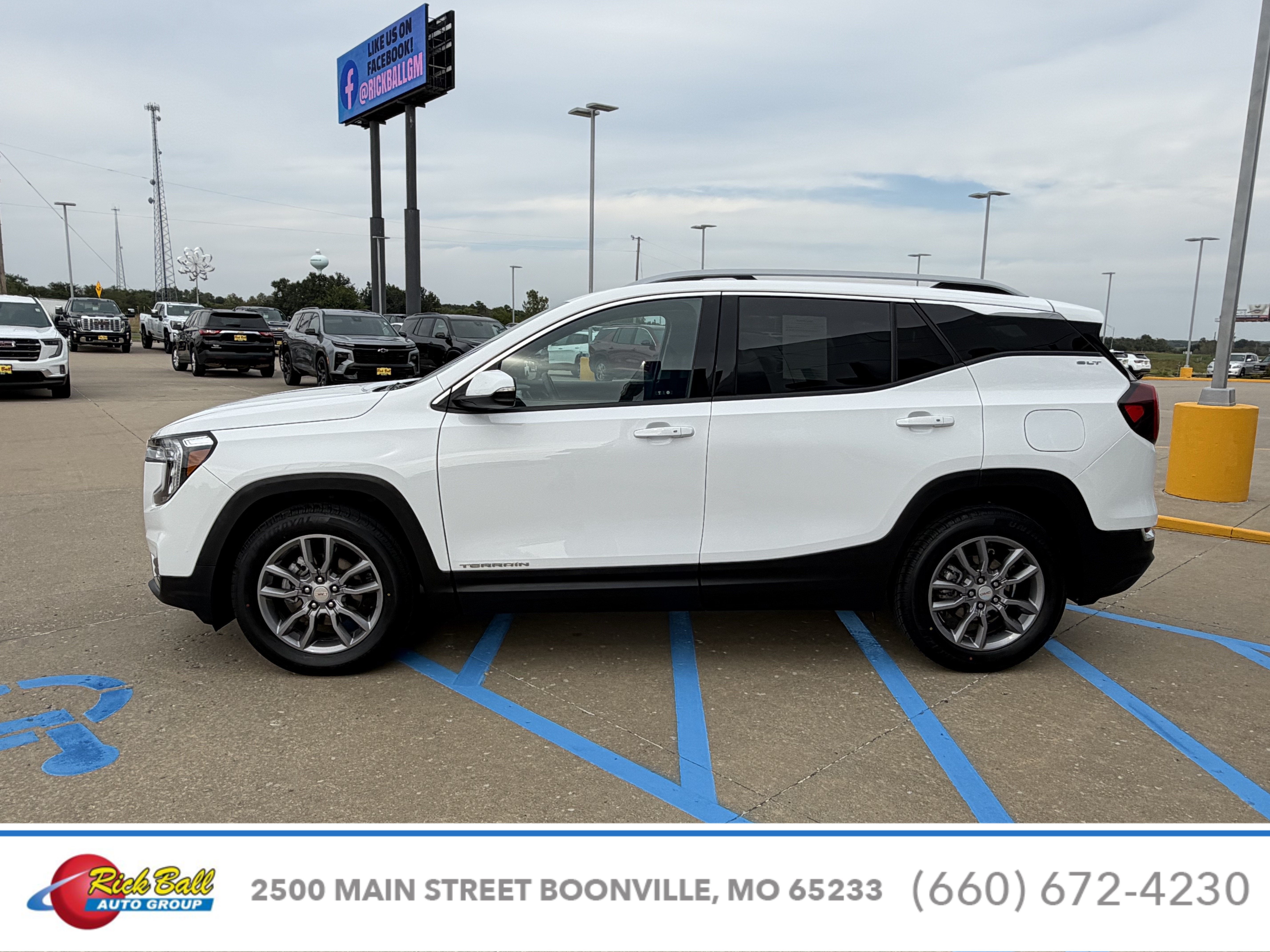 2024 GMC Terrain SLT
