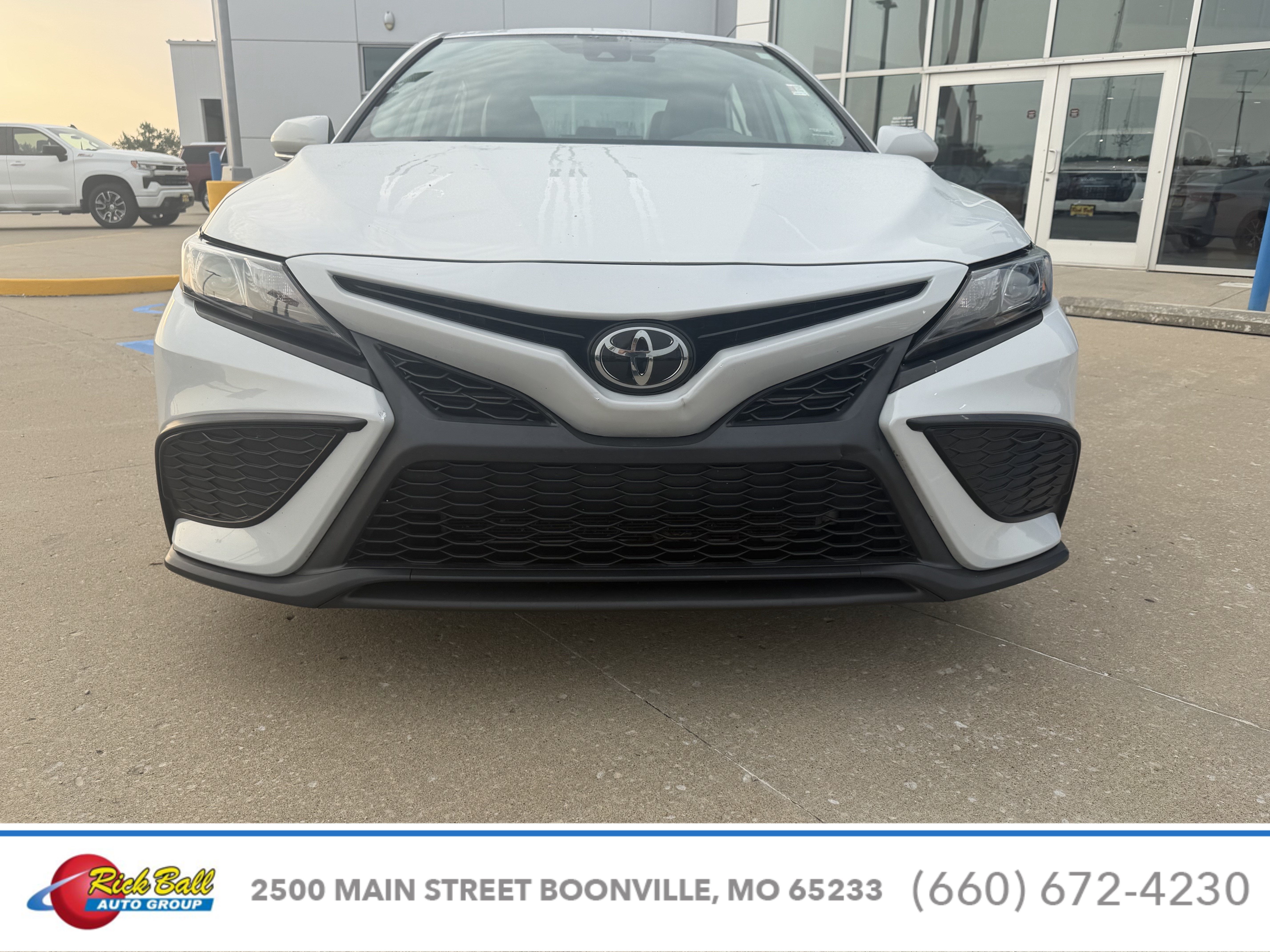 2024 Toyota Camry SE