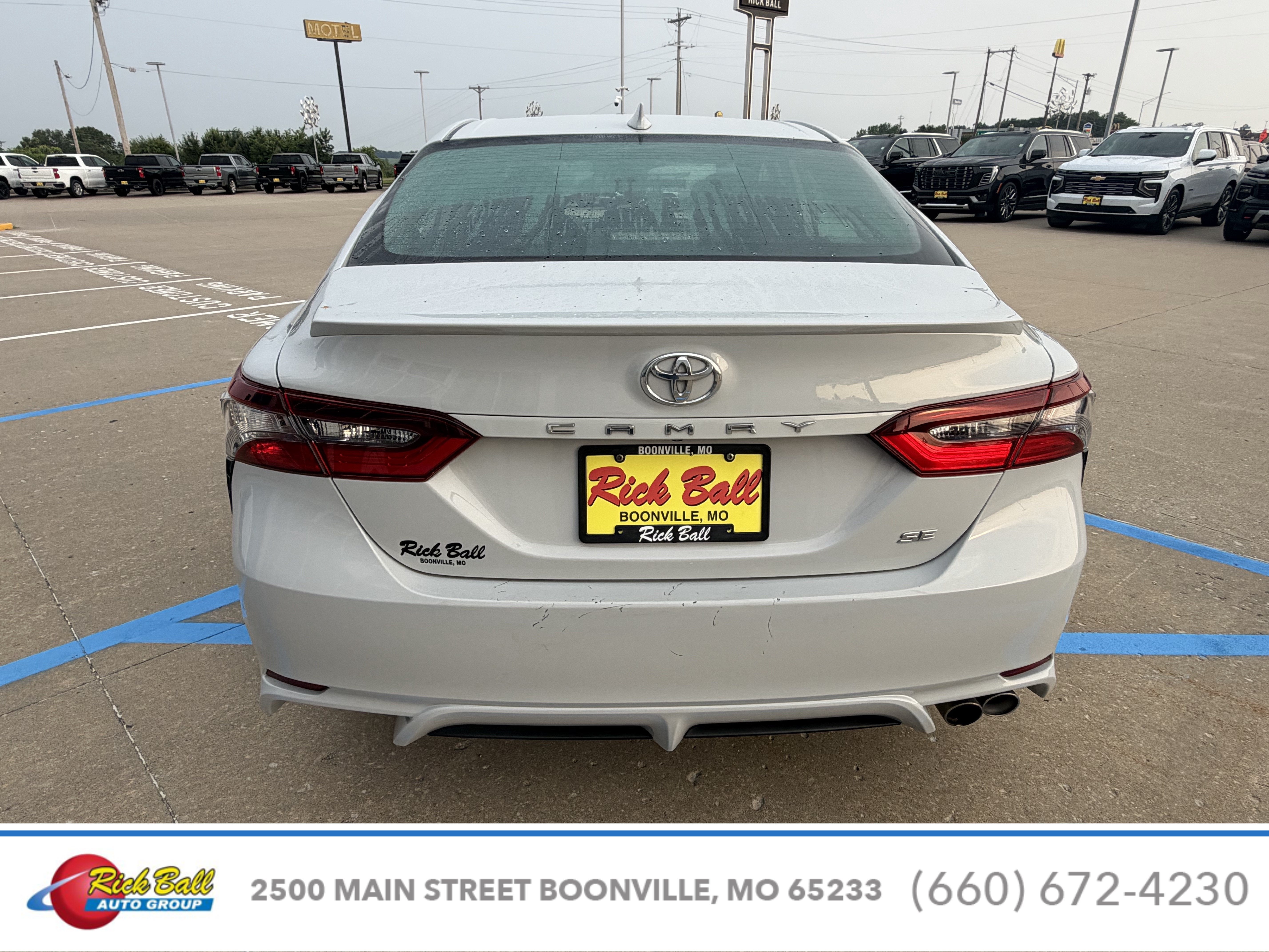 2024 Toyota Camry SE