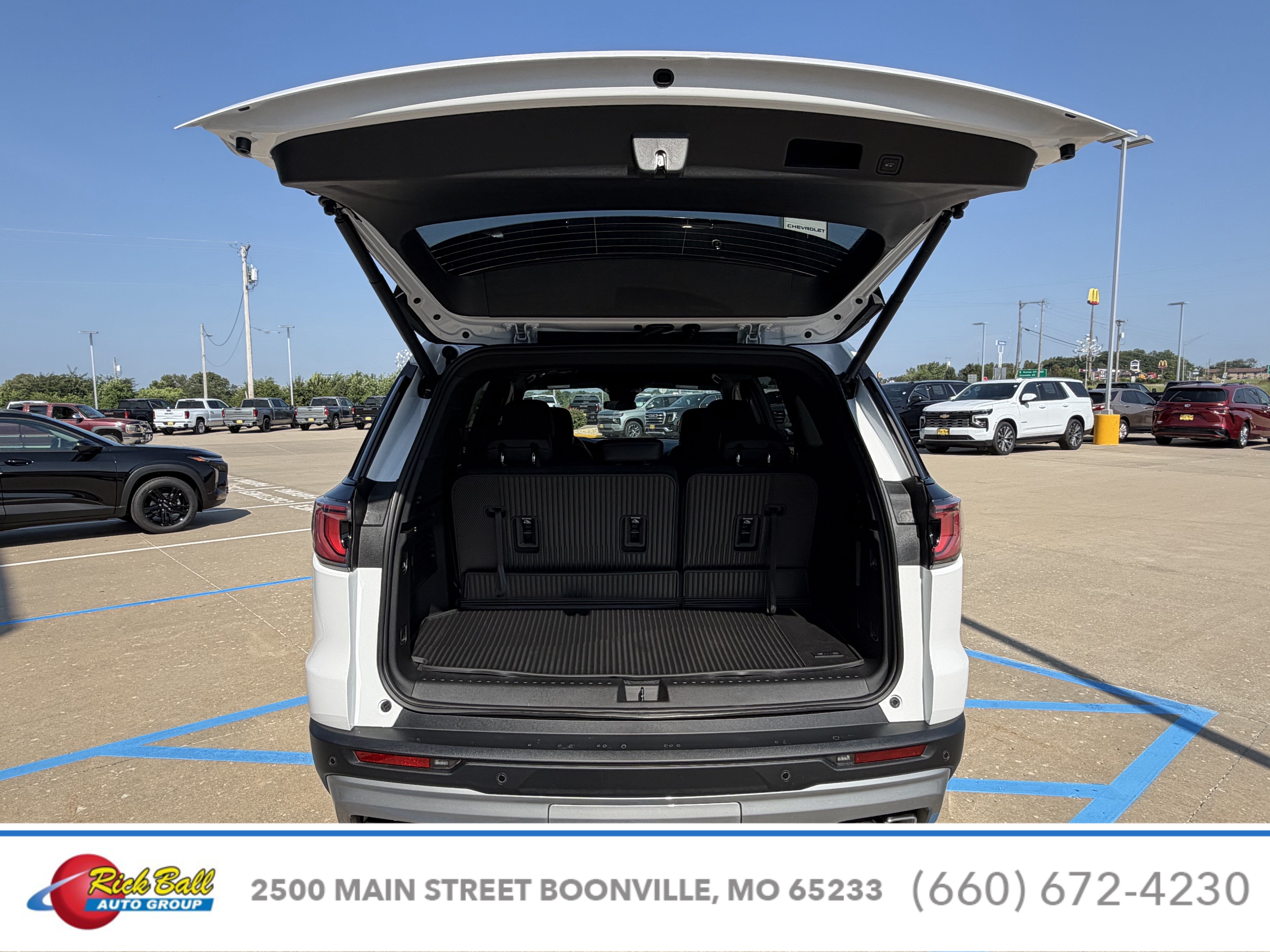 2027 GMC Acadia Elevation