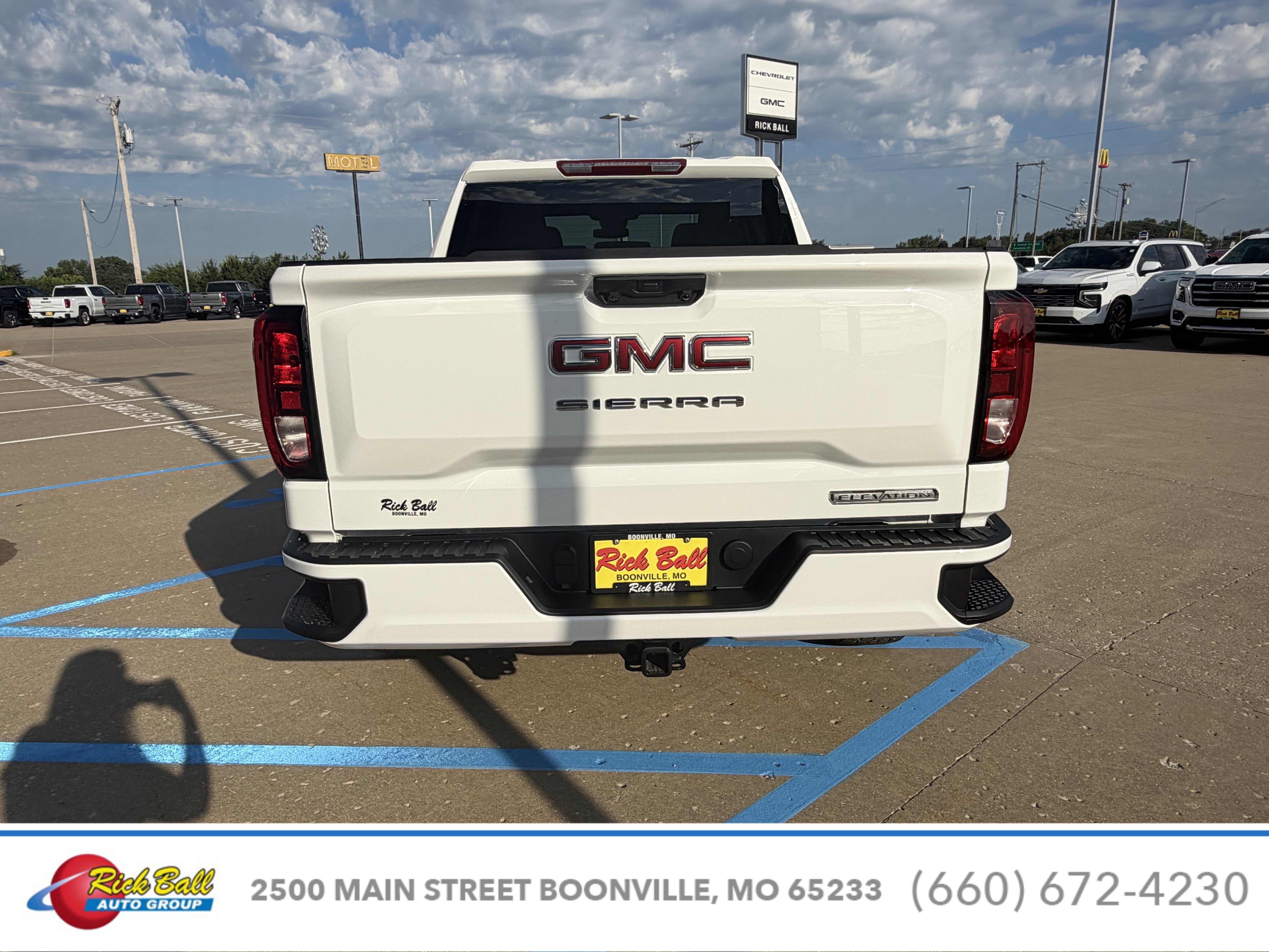 2026 GMC Sierra 1500 Elevation