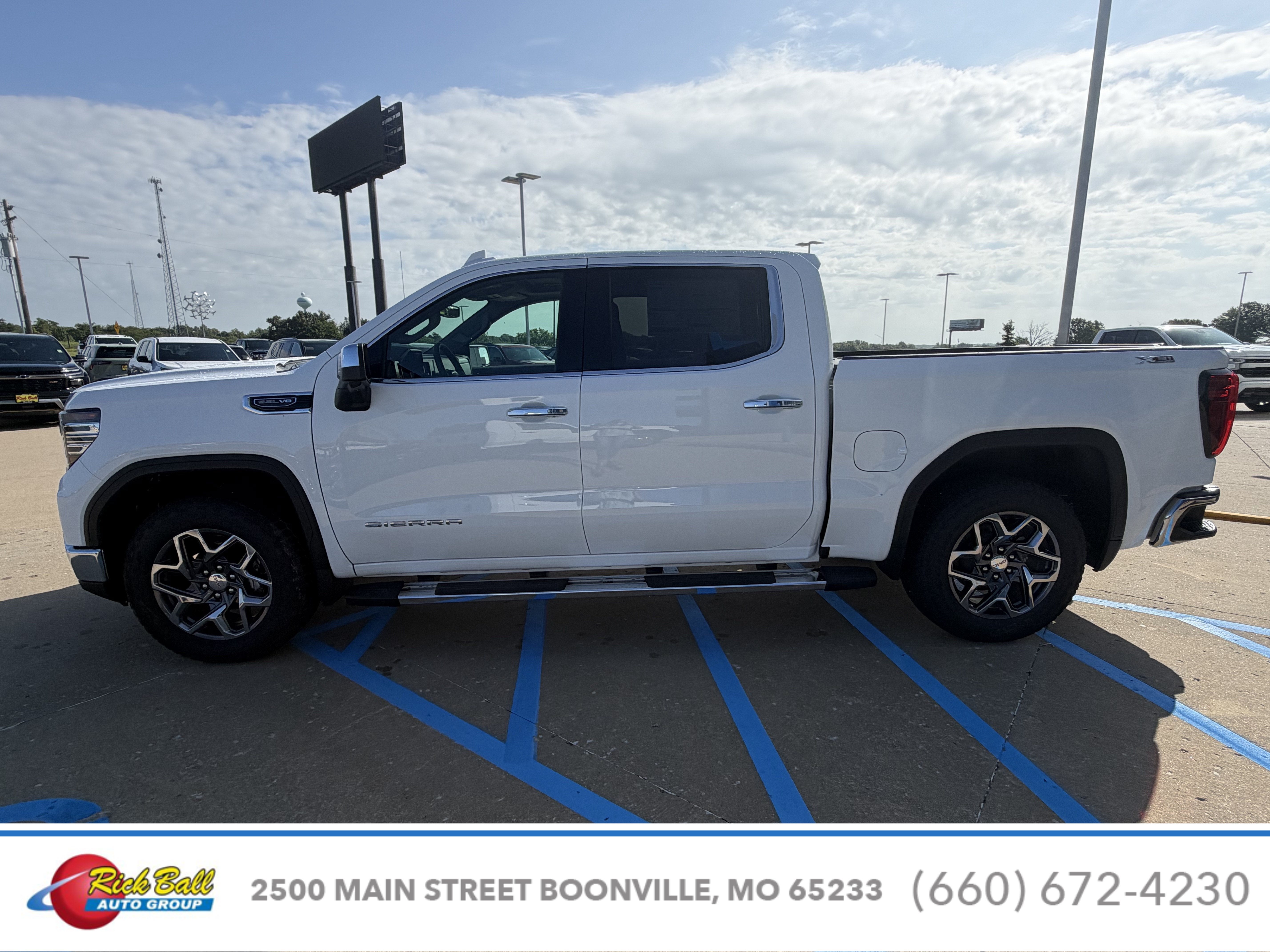 2026 GMC Sierra 1500 SLT