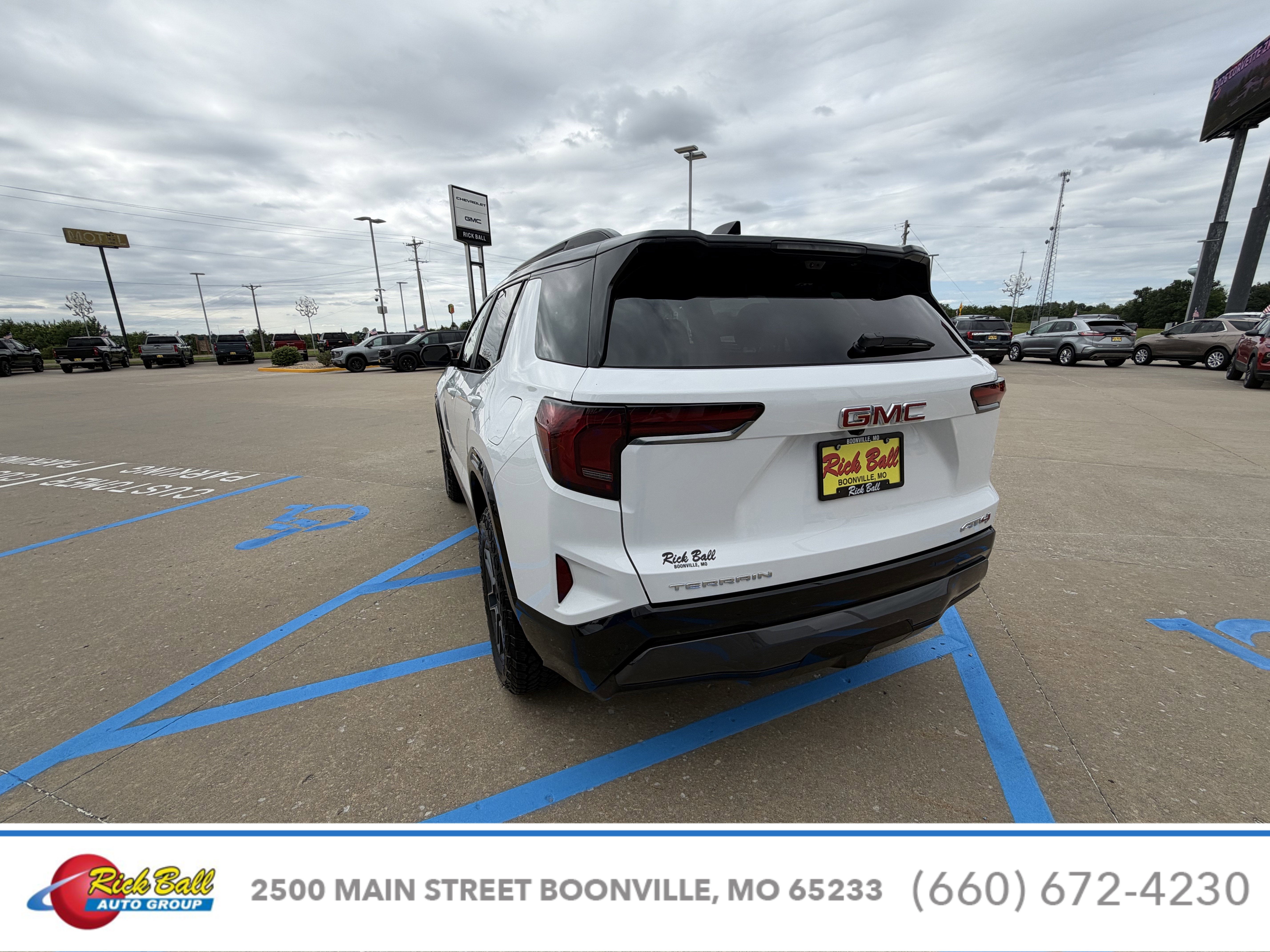 2026 GMC Terrain AT4