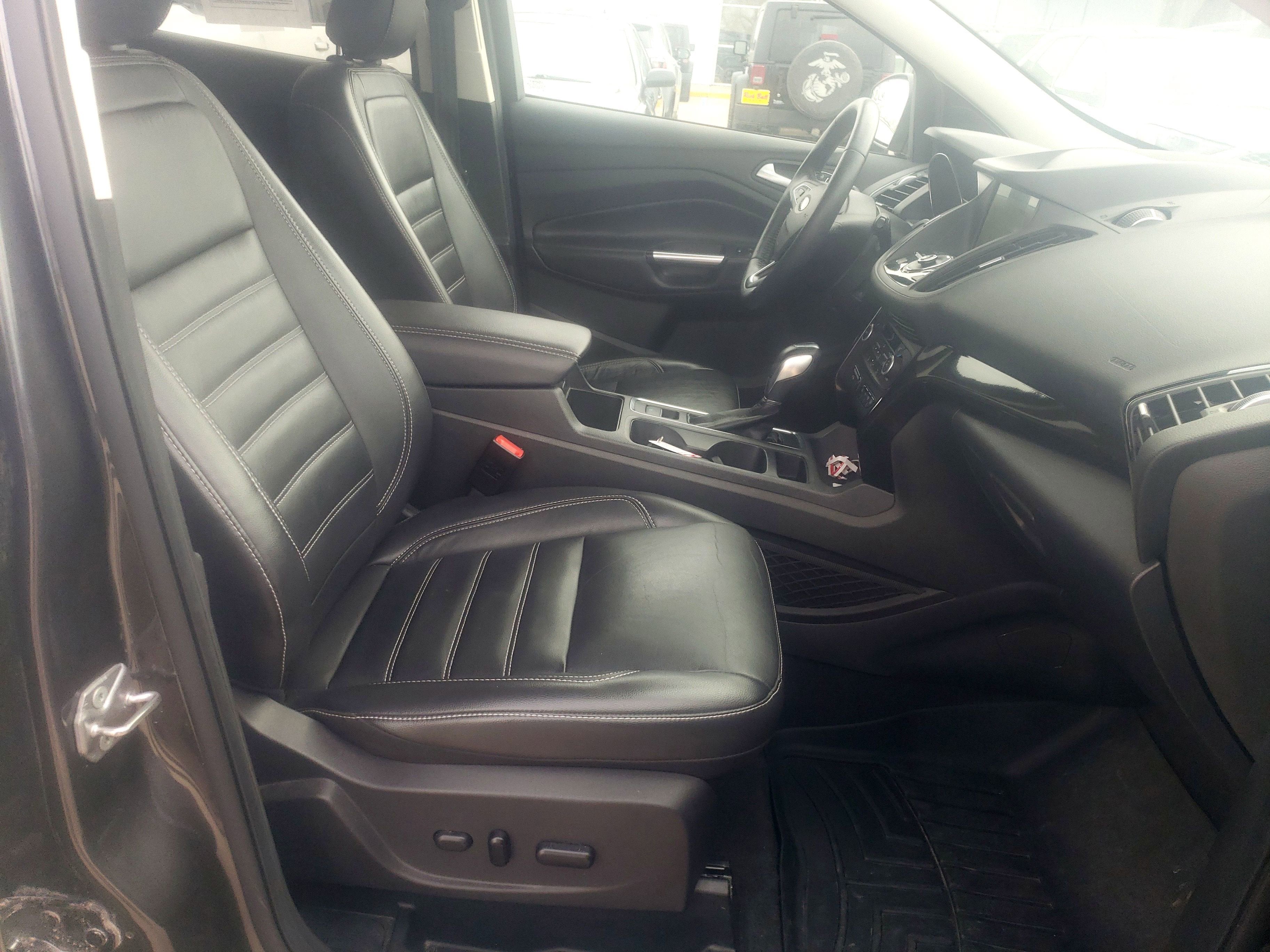 2019 Ford Escape Titanium