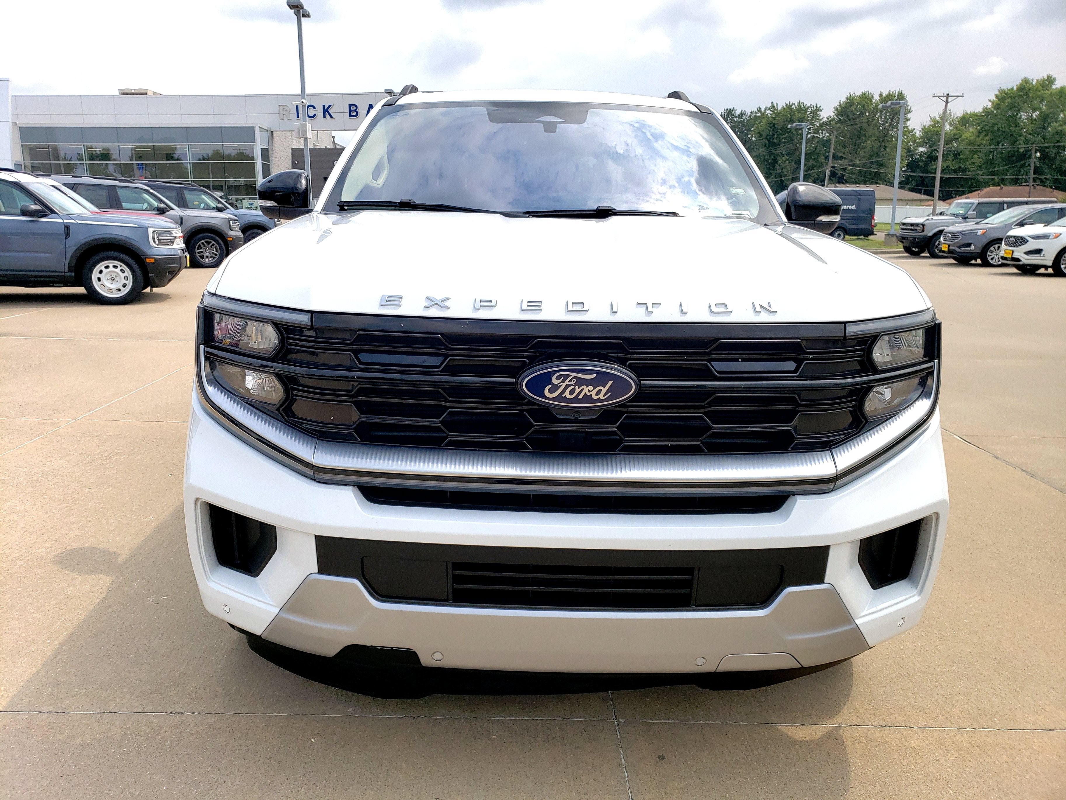 2025 Ford Expedition Platinum