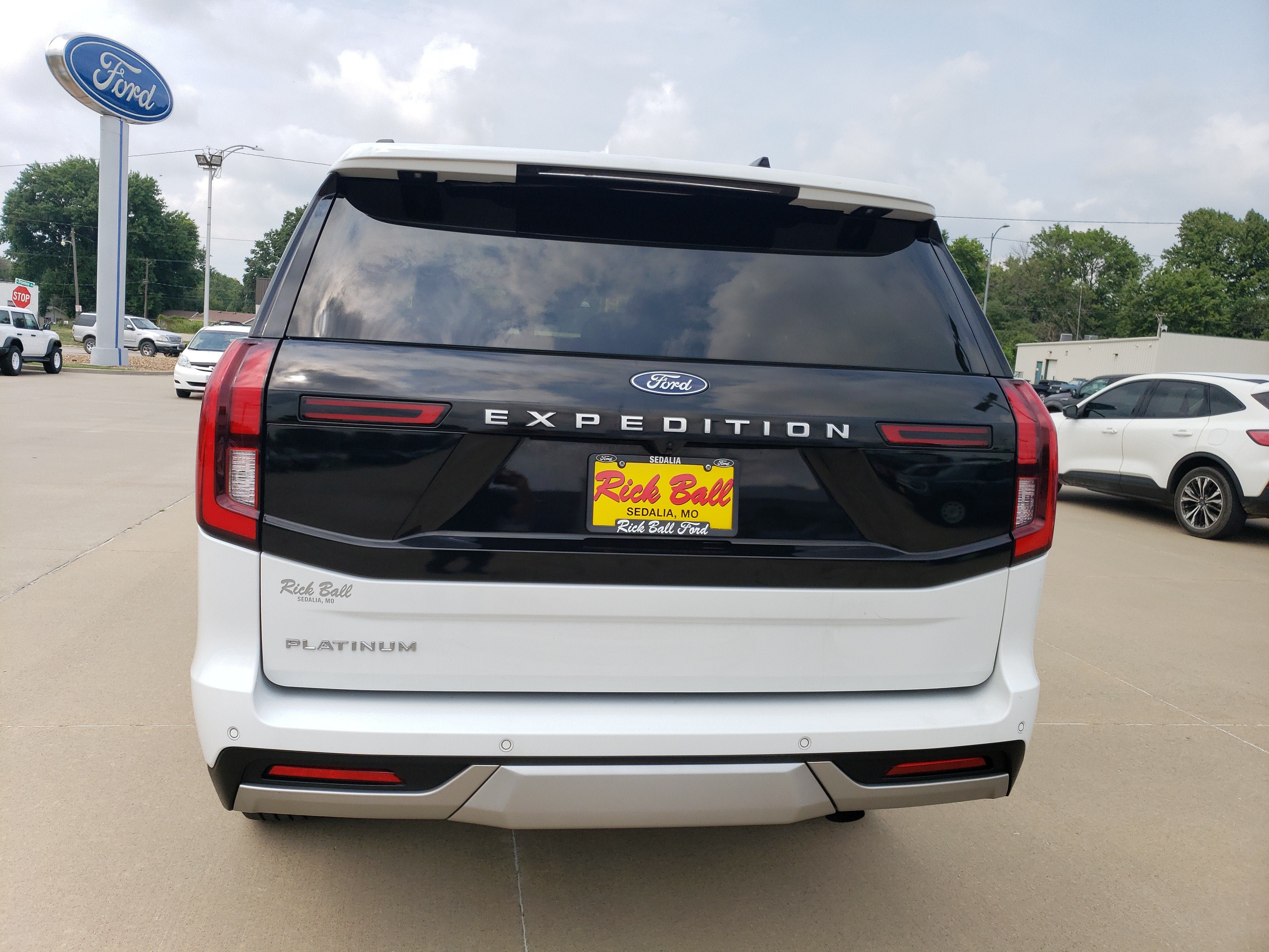 2025 Ford Expedition Platinum