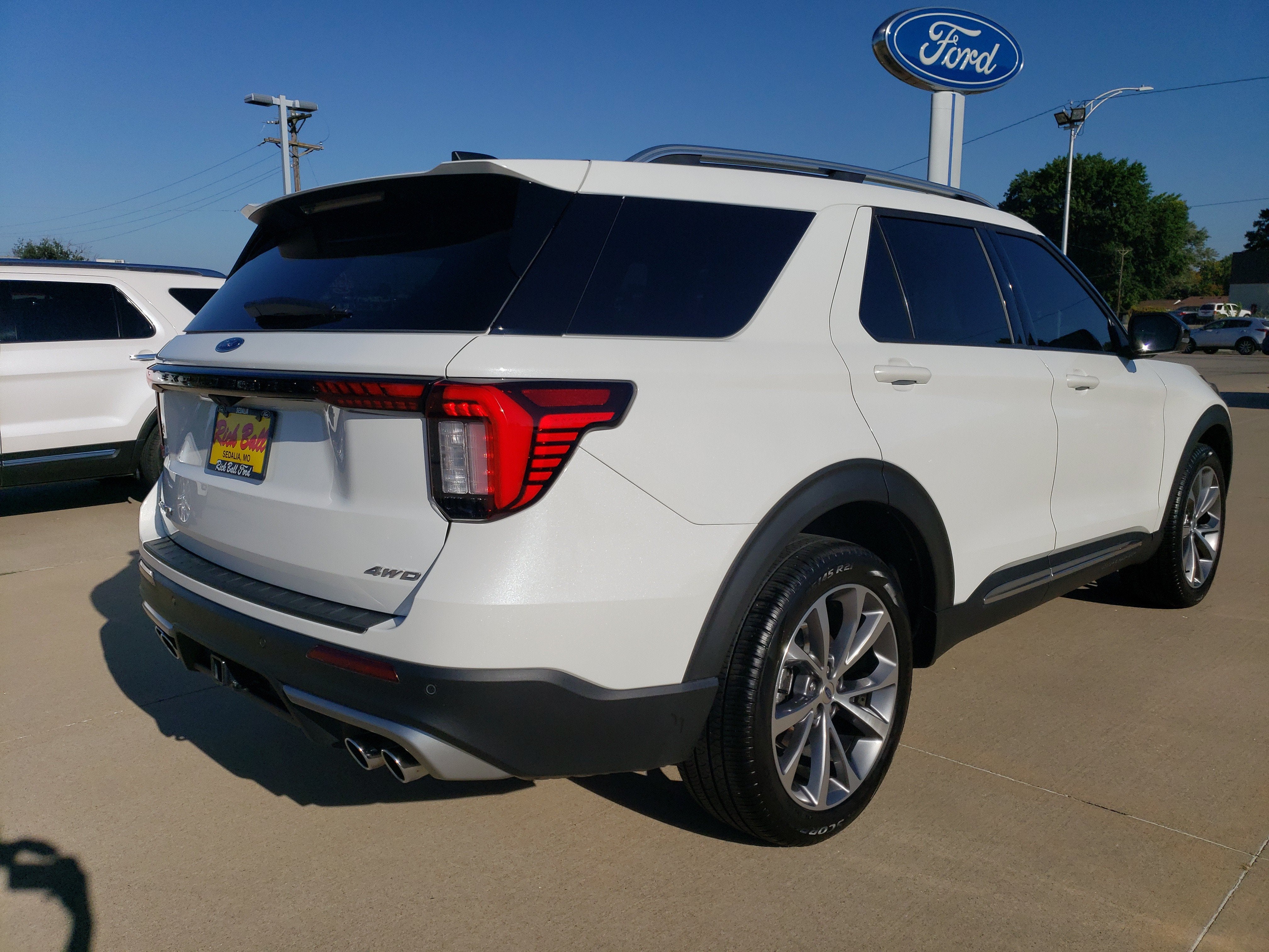 2025 Ford Explorer Platinum
