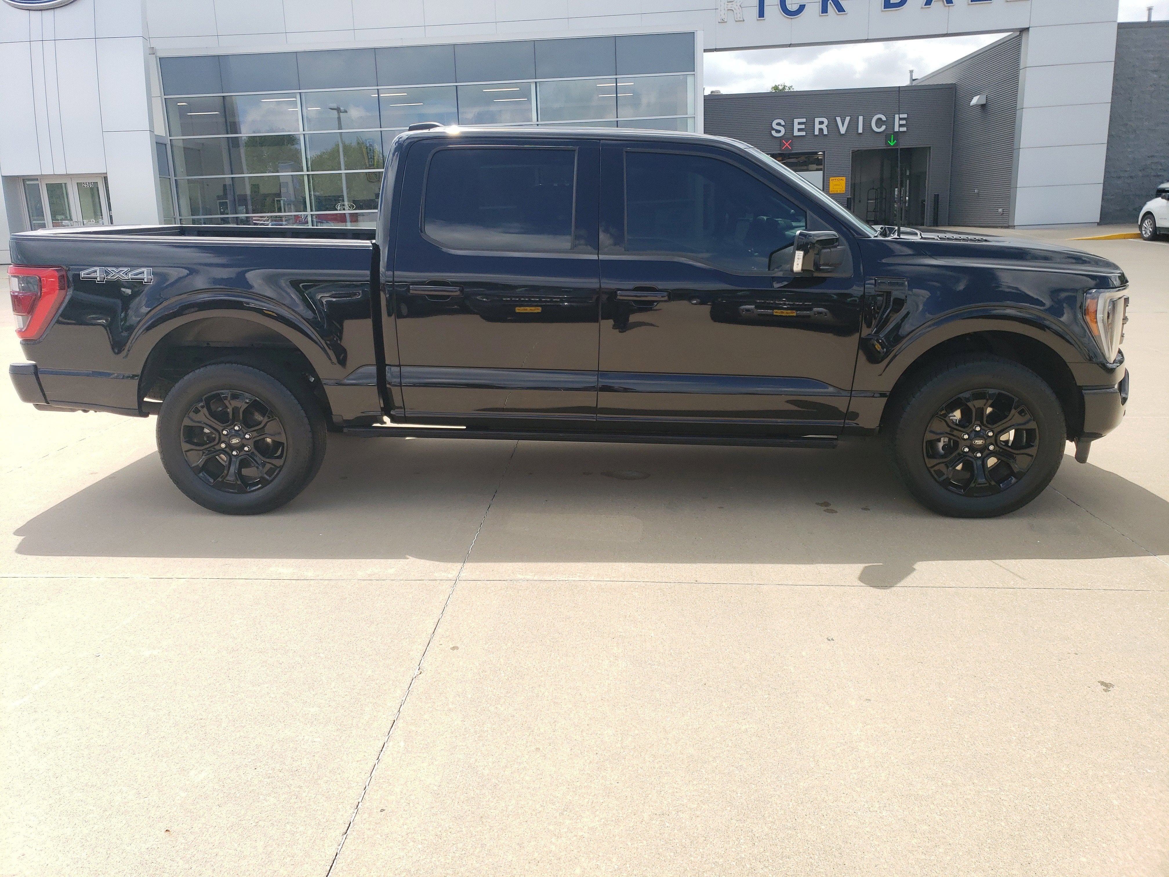 2023 Ford F-150 Base