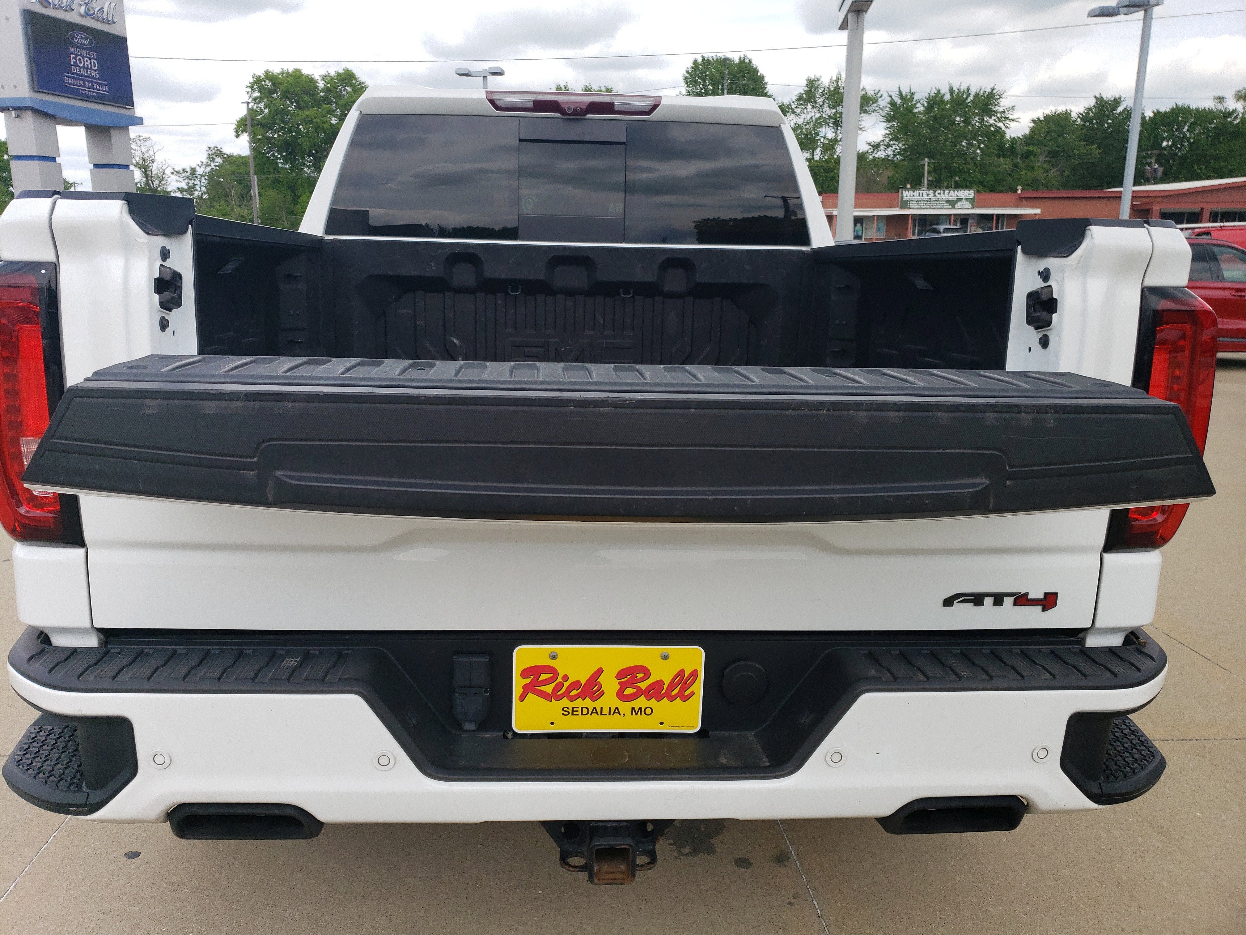 2021 GMC Sierra 1500 AT4