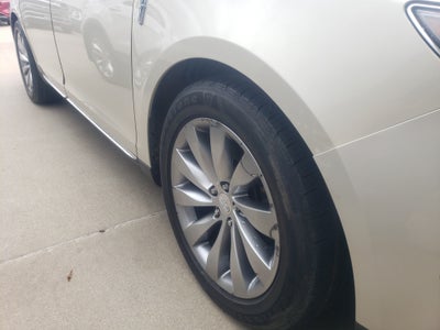 2015 Lincoln MKS Base