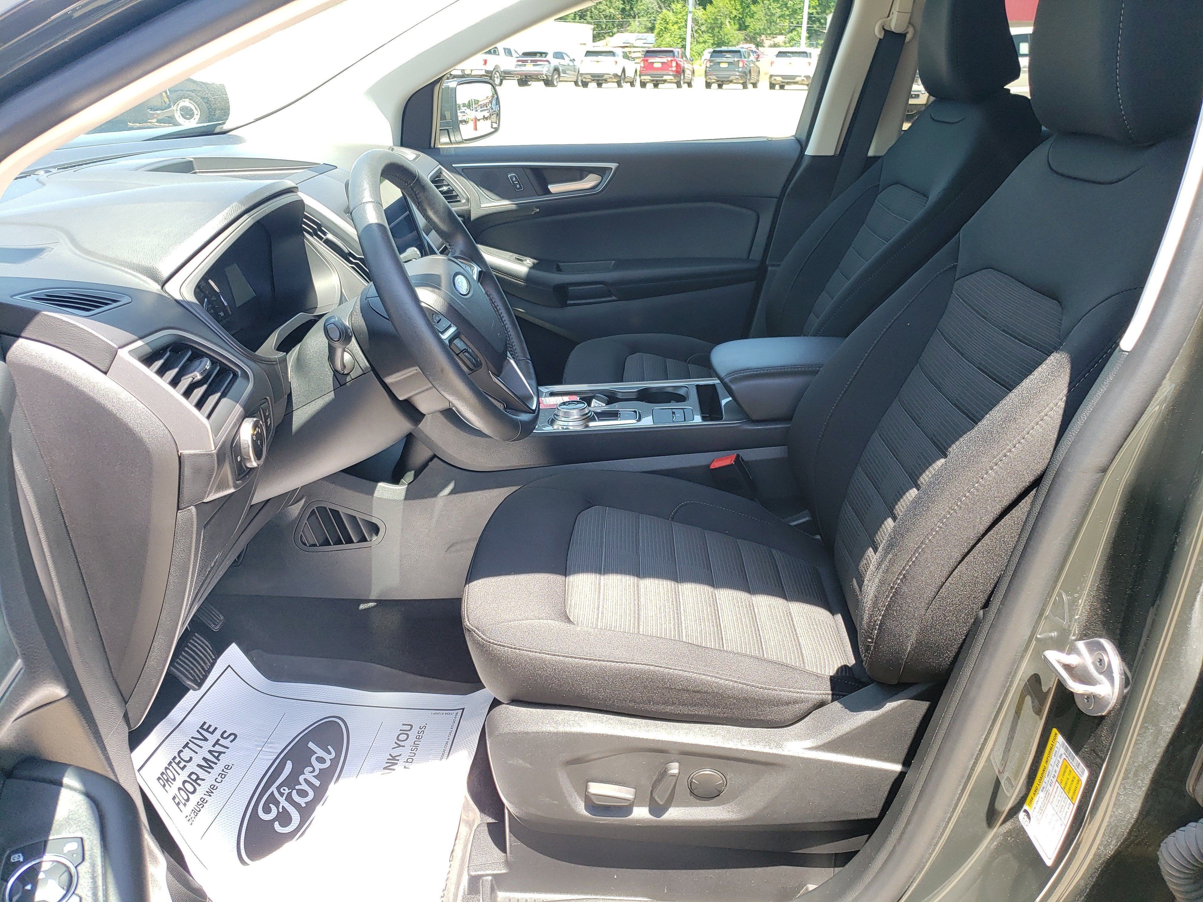 2023 Ford Edge Base