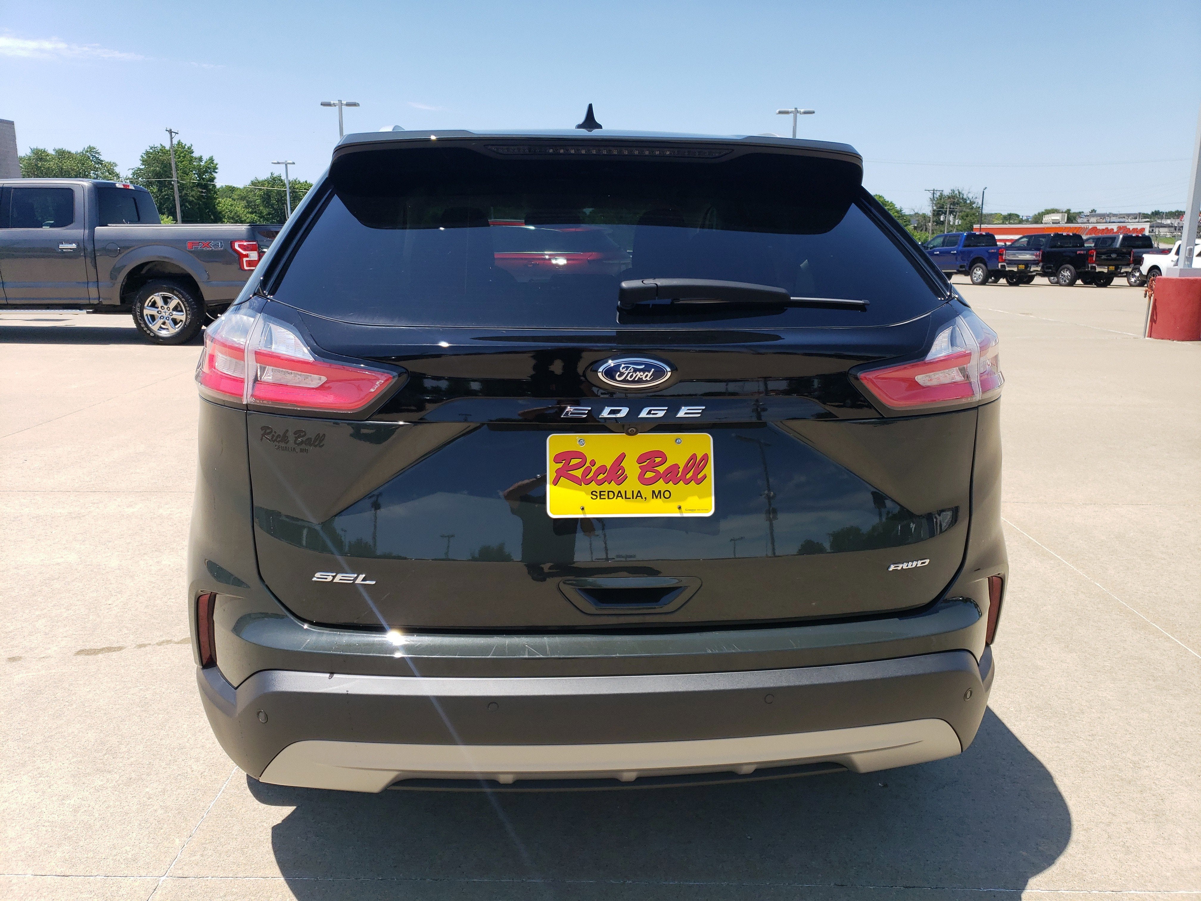 2023 Ford Edge Base