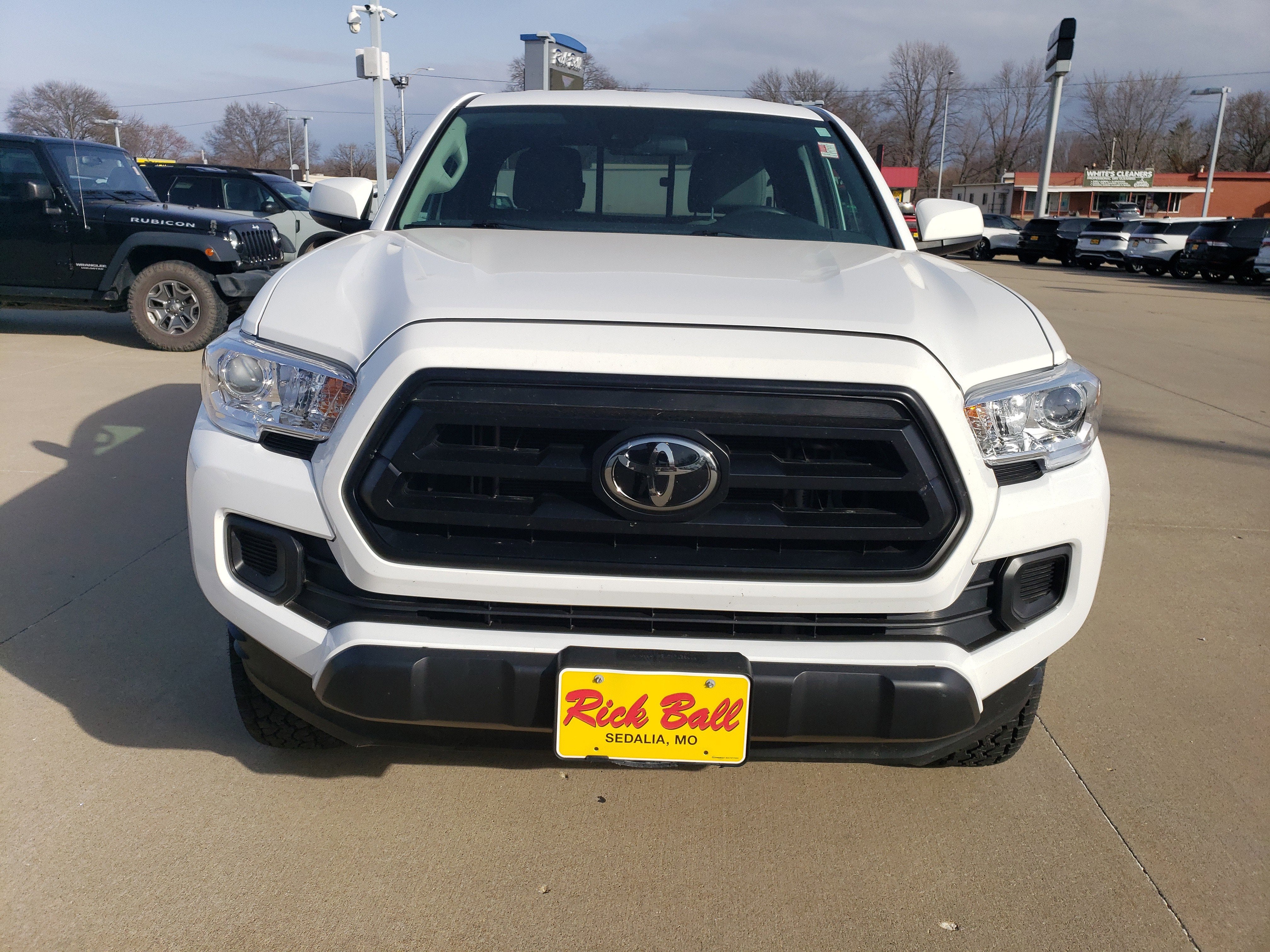 2022 Toyota Tacoma 2WD SR