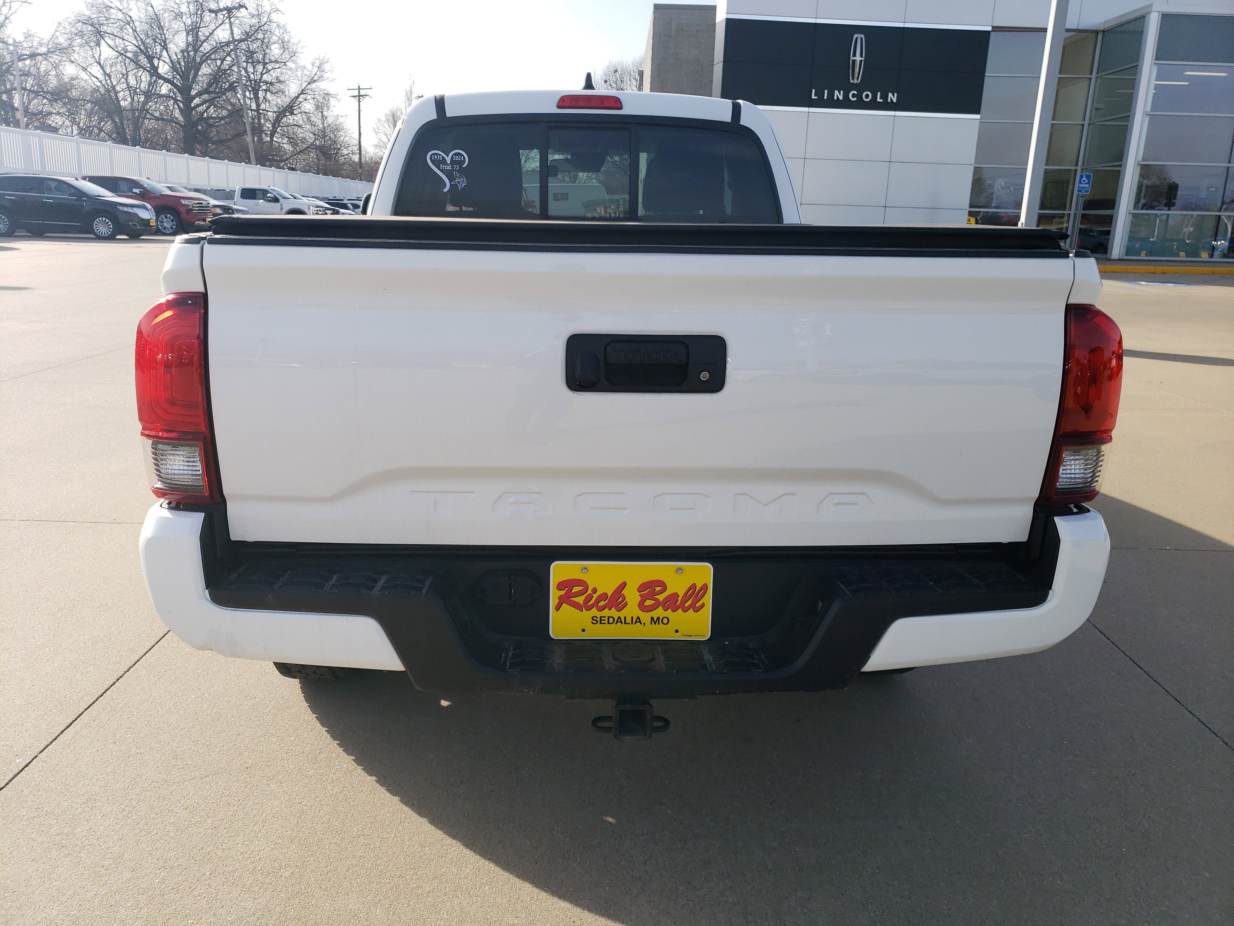 2022 Toyota Tacoma 2WD SR