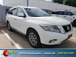 2016 Nissan Pathfinder SL