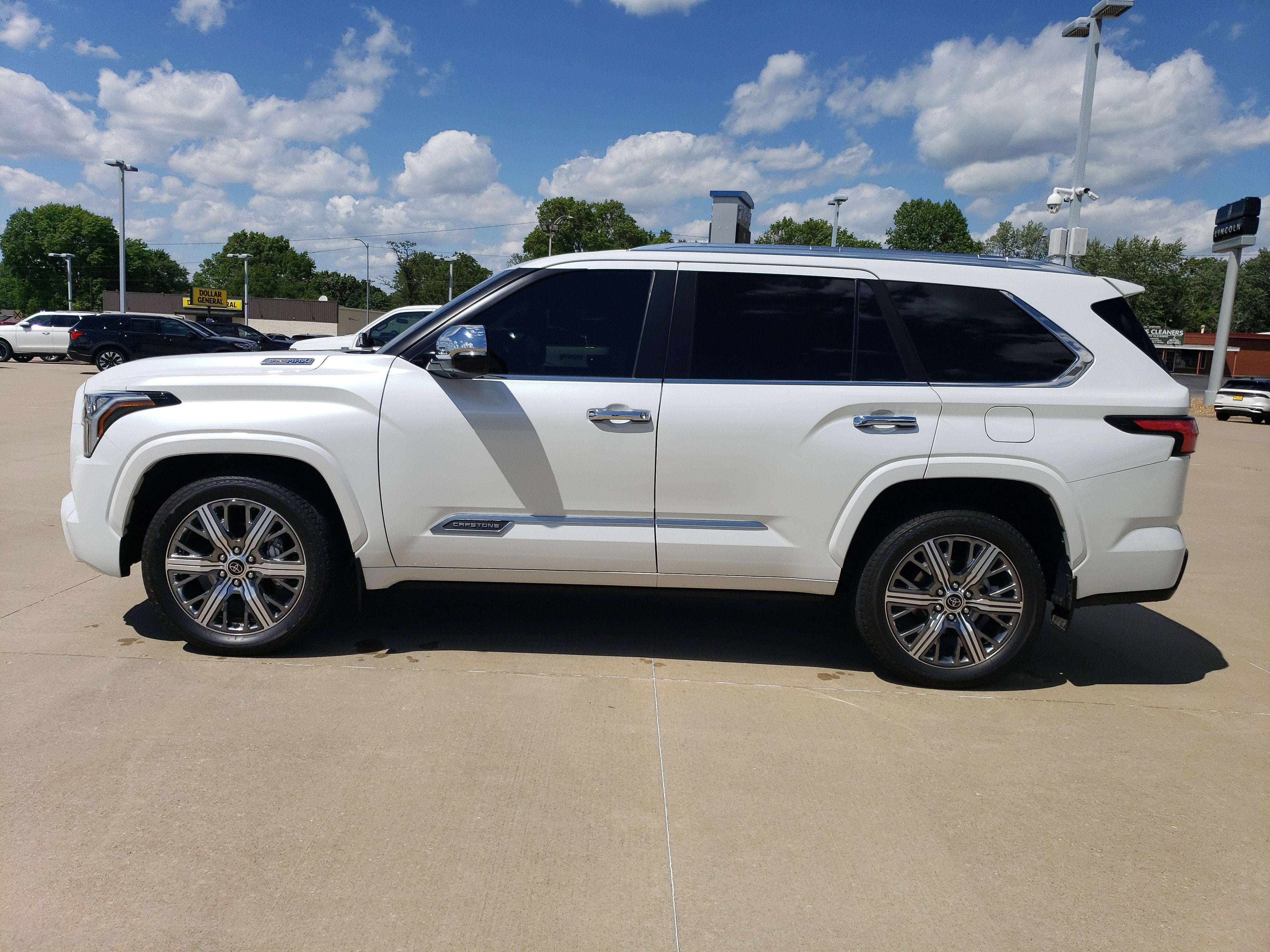 2024 Toyota Sequoia Base