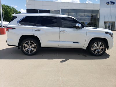 2024 Toyota Sequoia Base